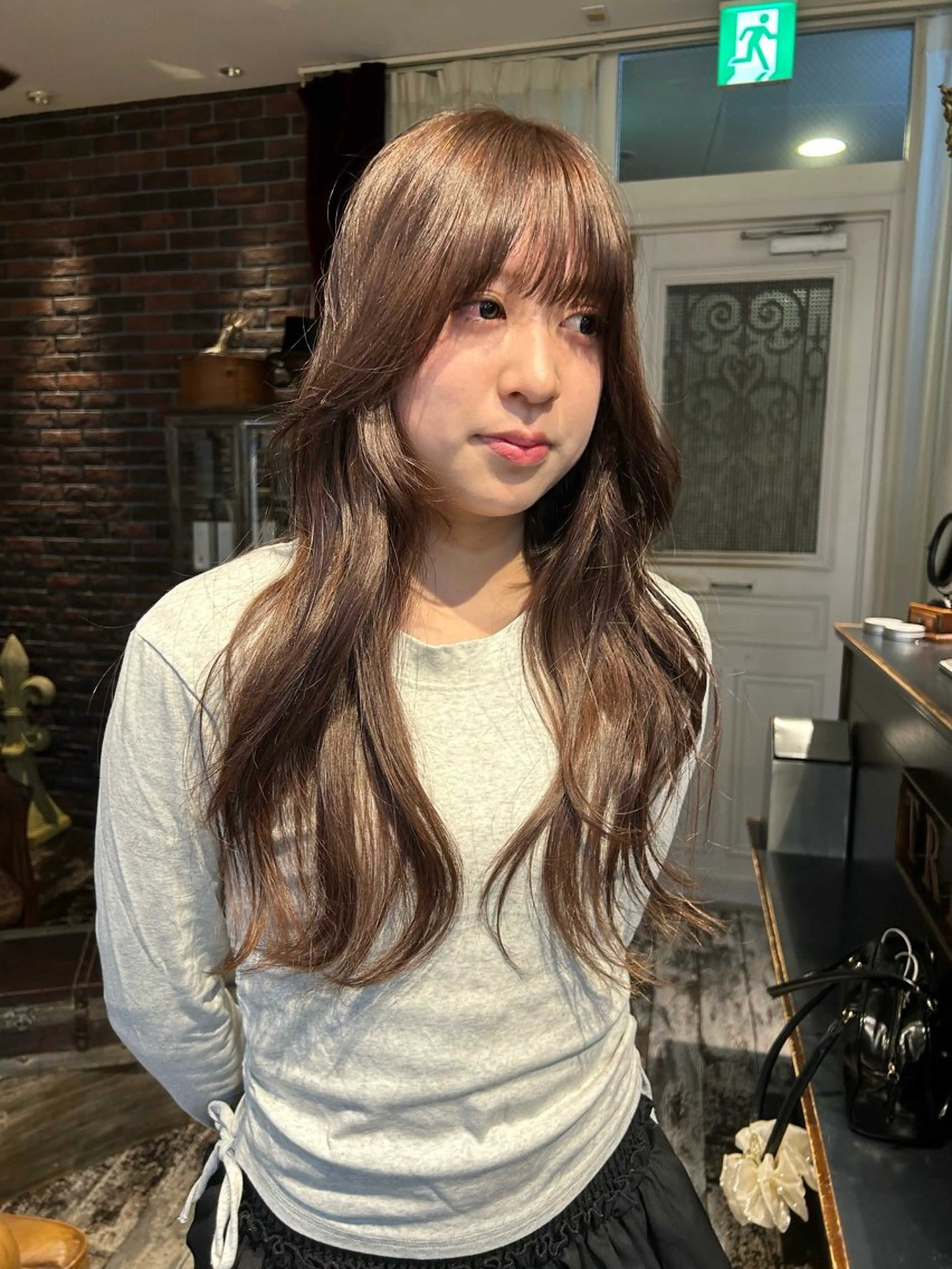 カラー ブリーチ ブラウンカラー 透明感カラー 丸山 風香のヘアスタイル