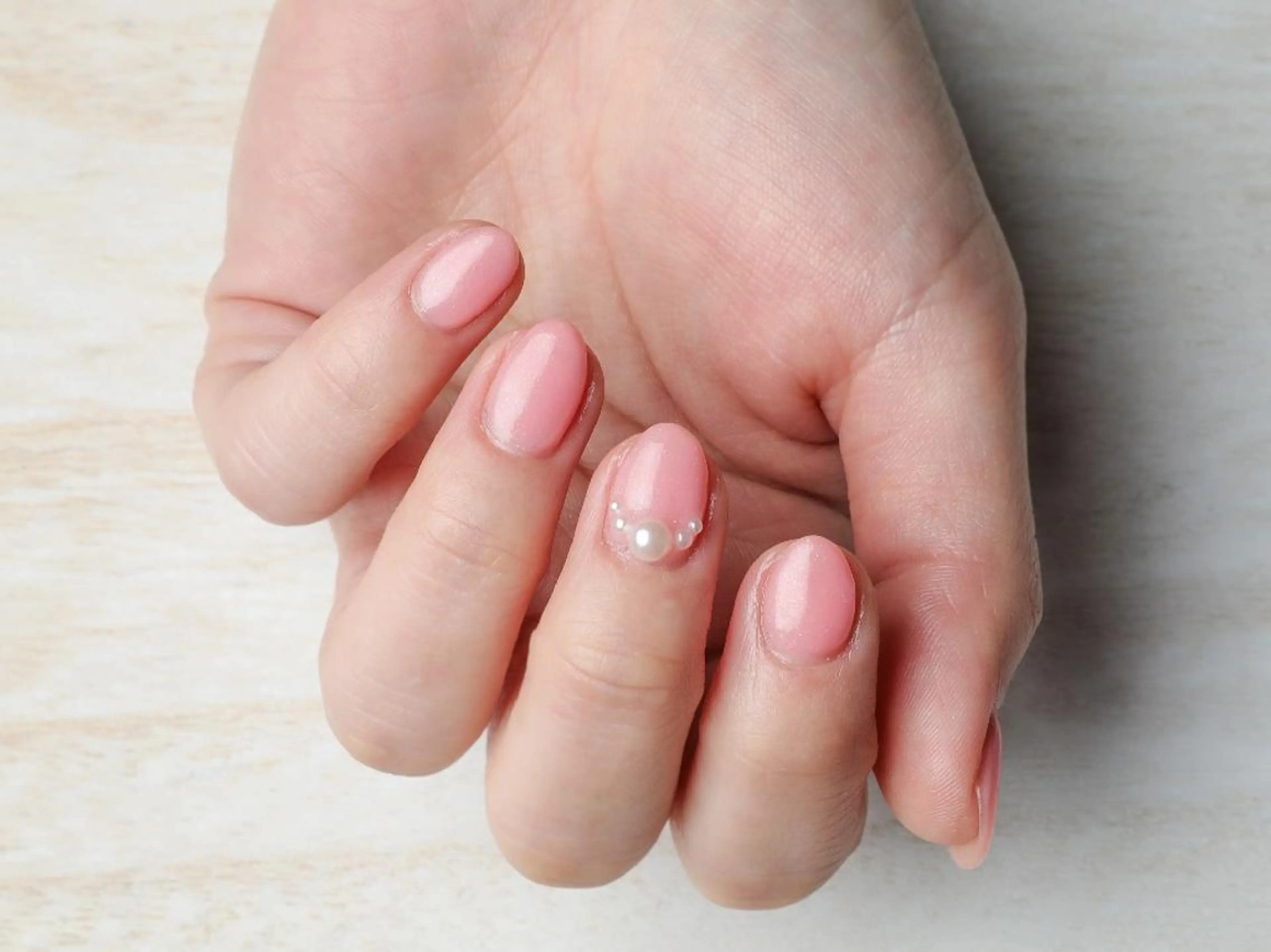 ネイル ワンカラーネイル ピンク シンプルネイル ストーンネイル 近藤 美春のネイルデザイン