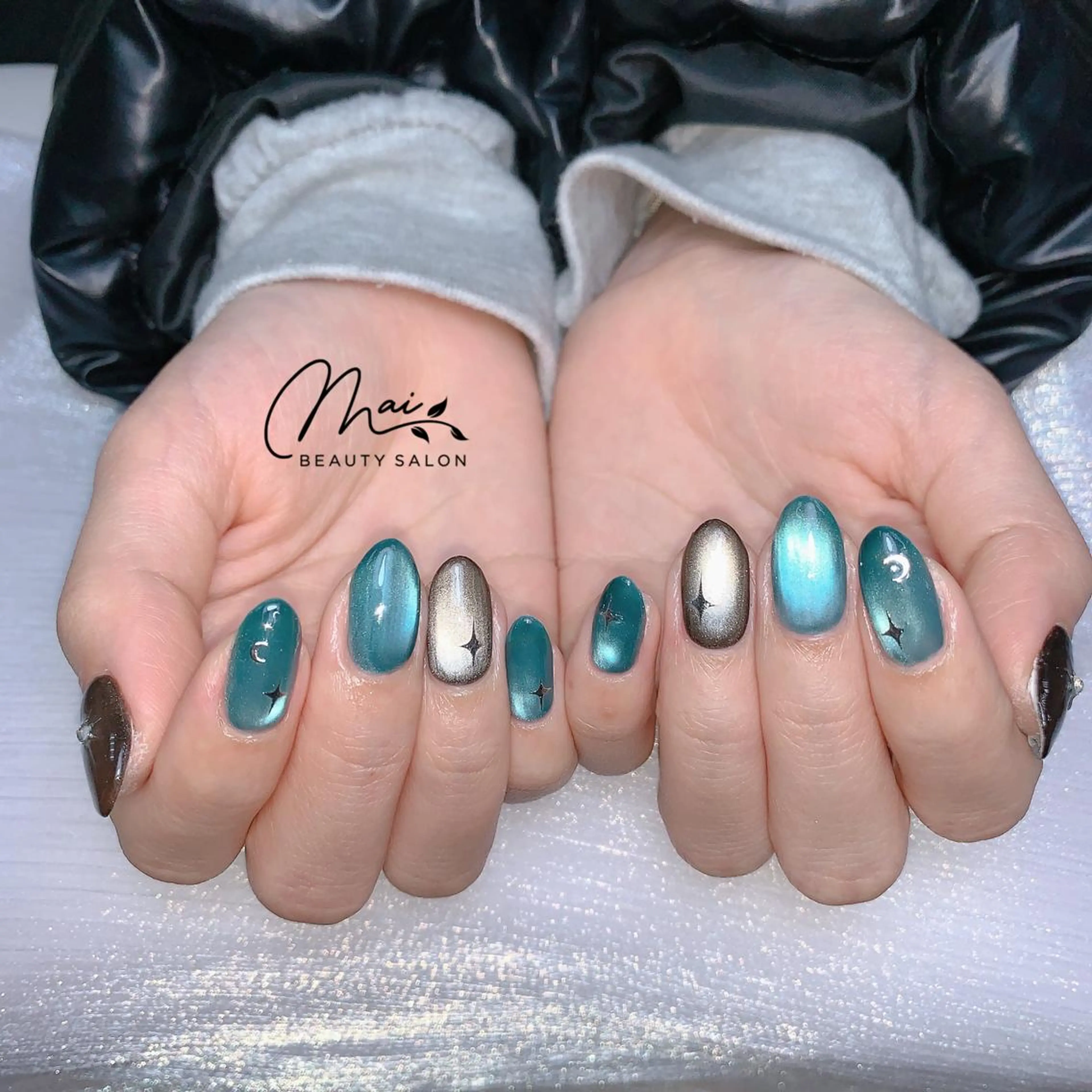 ネイル オーロラネイル チークネイル 長さ出し フラッシュネイル フットネイル MaiBeauty HaNaのネイルデザイン