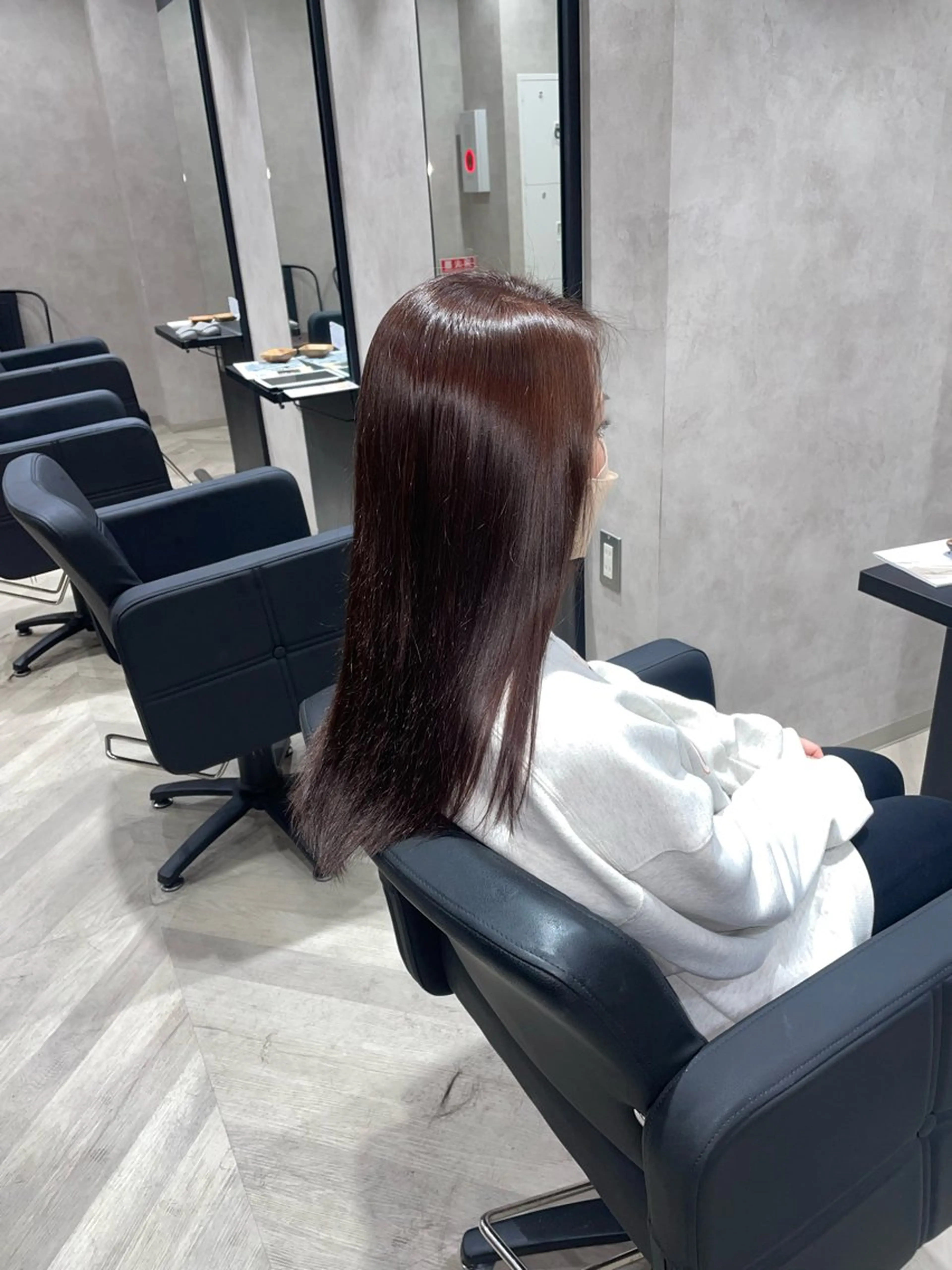 ロング カラー ブラウンカラー ピンクカラー ピンクブラウン トリートメント カット ヘアカラー トリートメント ピンクカラー/ 透明感カラー鈴木海音のヘアスタイル