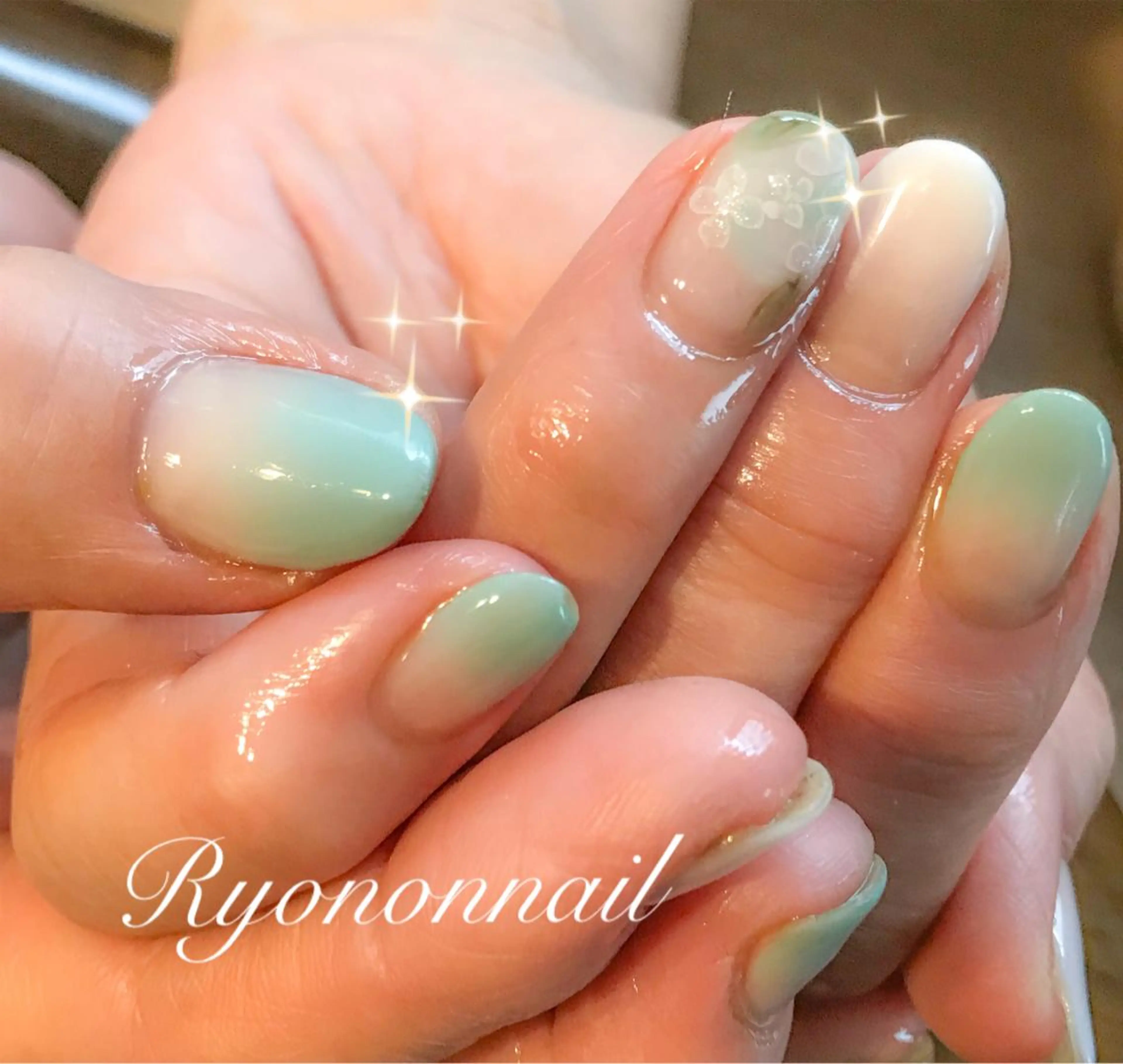 ネイル Ryononnail(リョノンネイル)所属・Ryononnail 上谷典子のネイルデザイン