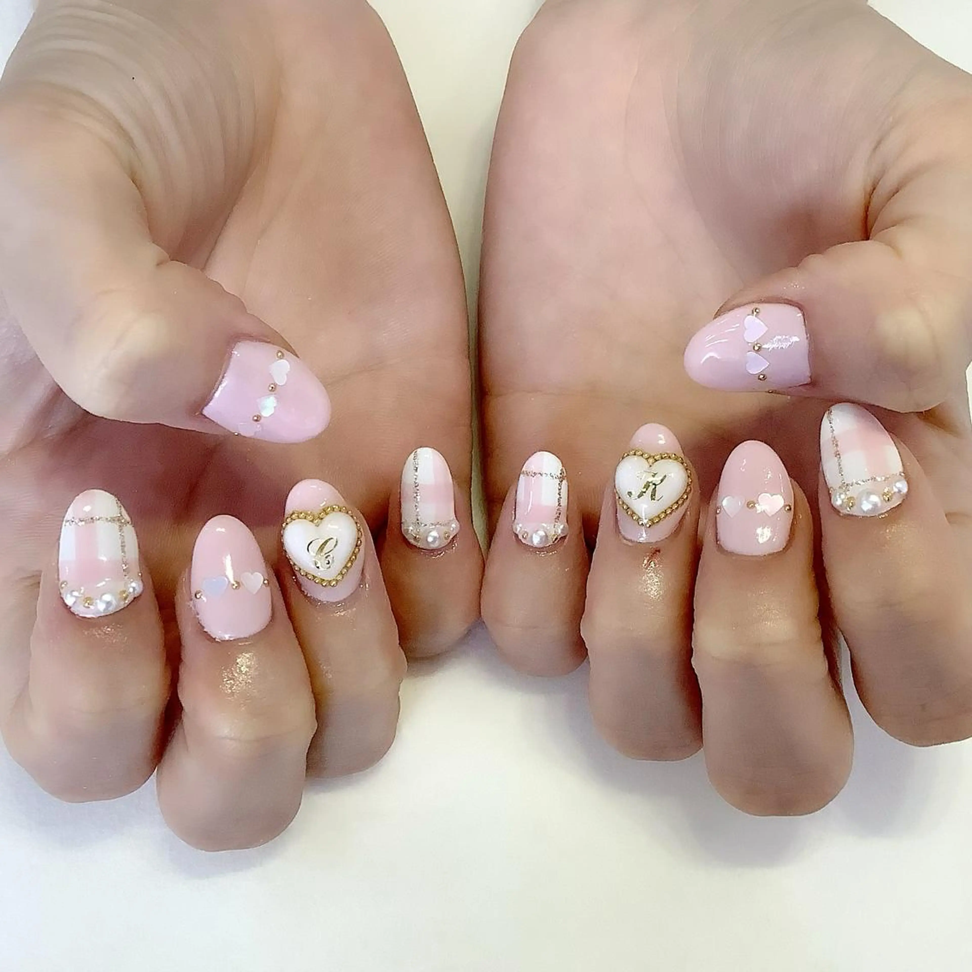 ネイル ハンドネイル 💎🐰 saki. m 🐰💎のネイルデザイン