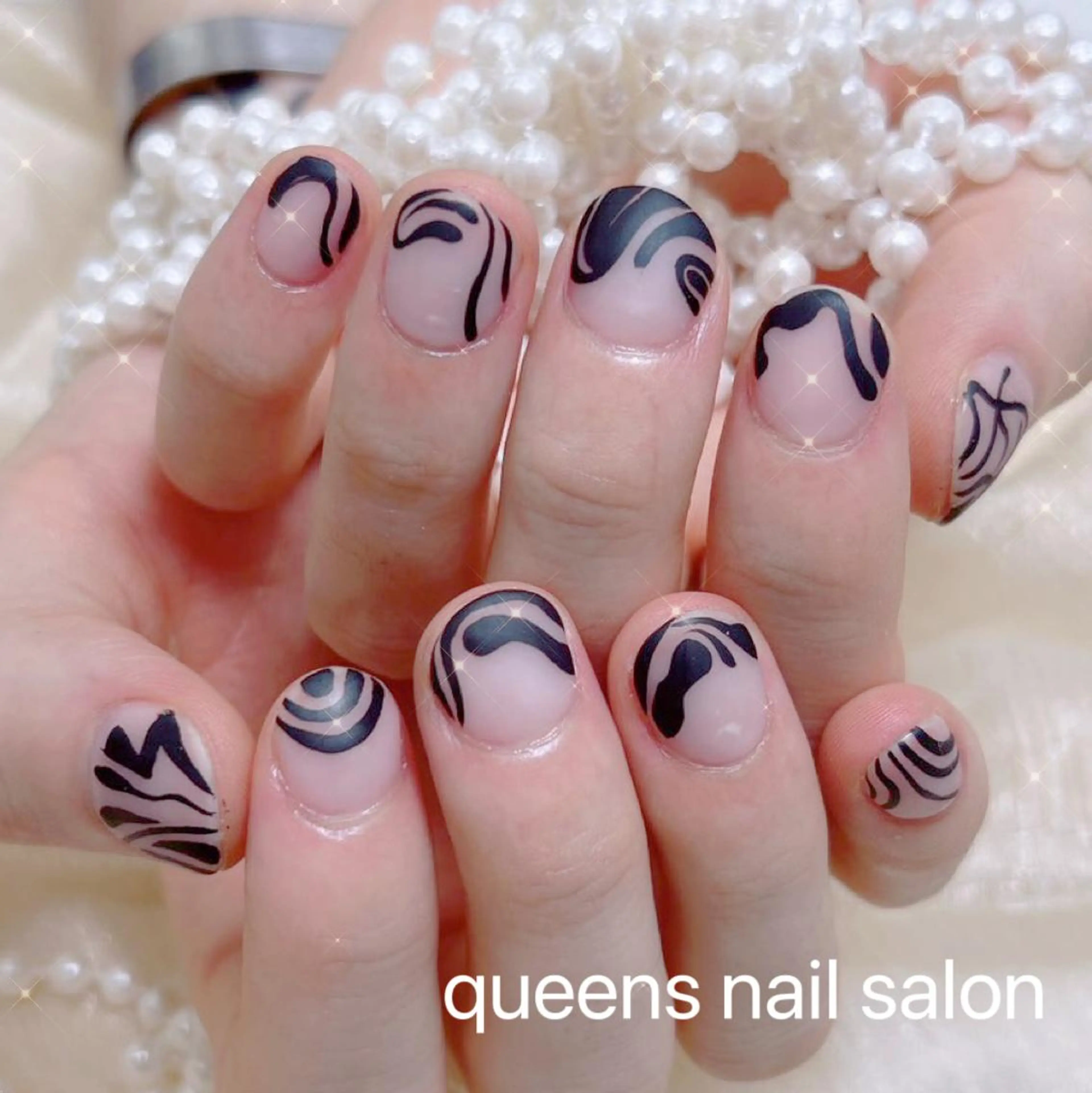 ネイル queens nailsalonのネイルデザイン