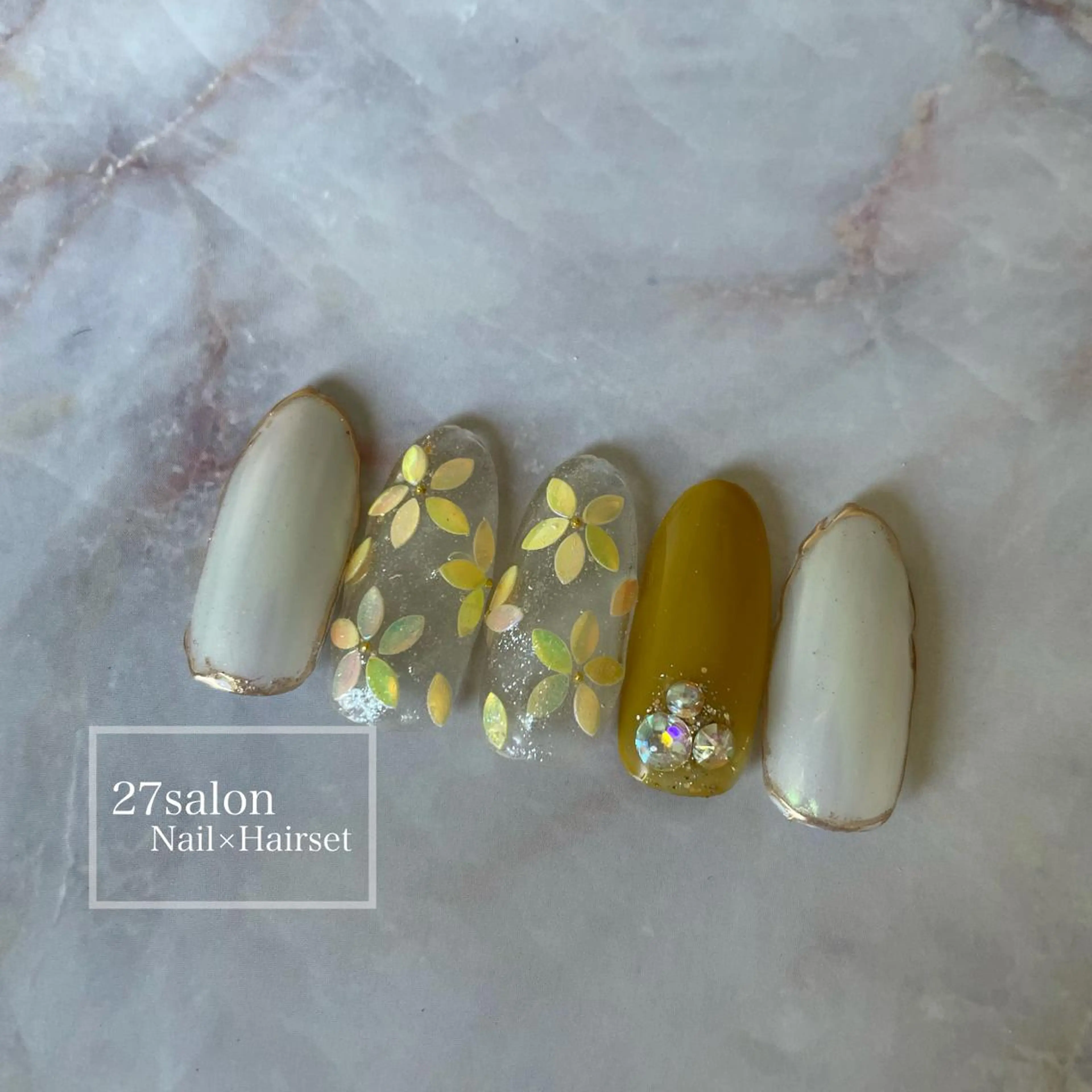 ネイル クリアネイル フラワーネイル 27salon yuinaのネイルデザイン