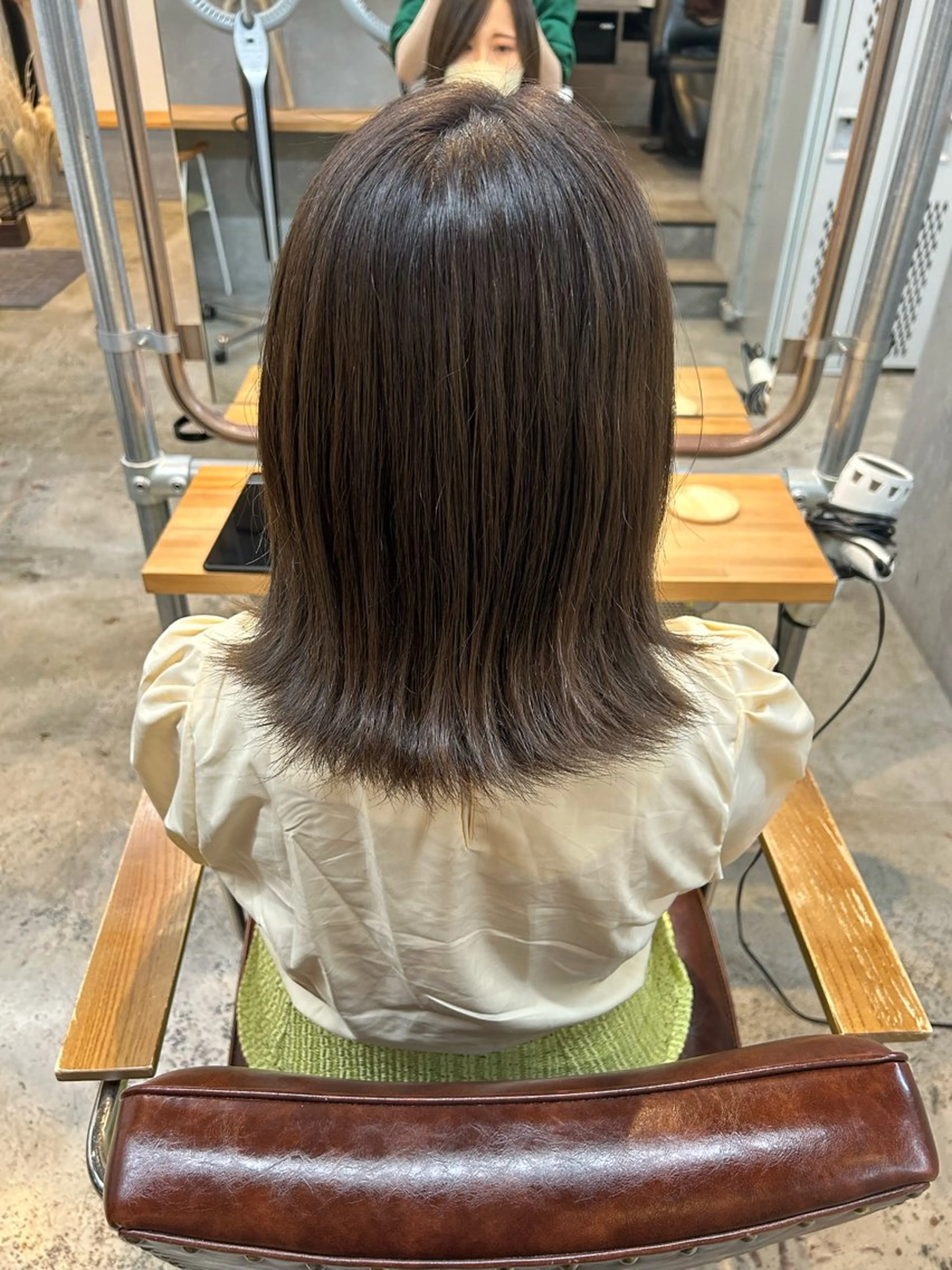 ミディアム カラー オリーブカラー カット ヘアカラー トリートメント 🎀たな 🧸のヘアスタイル