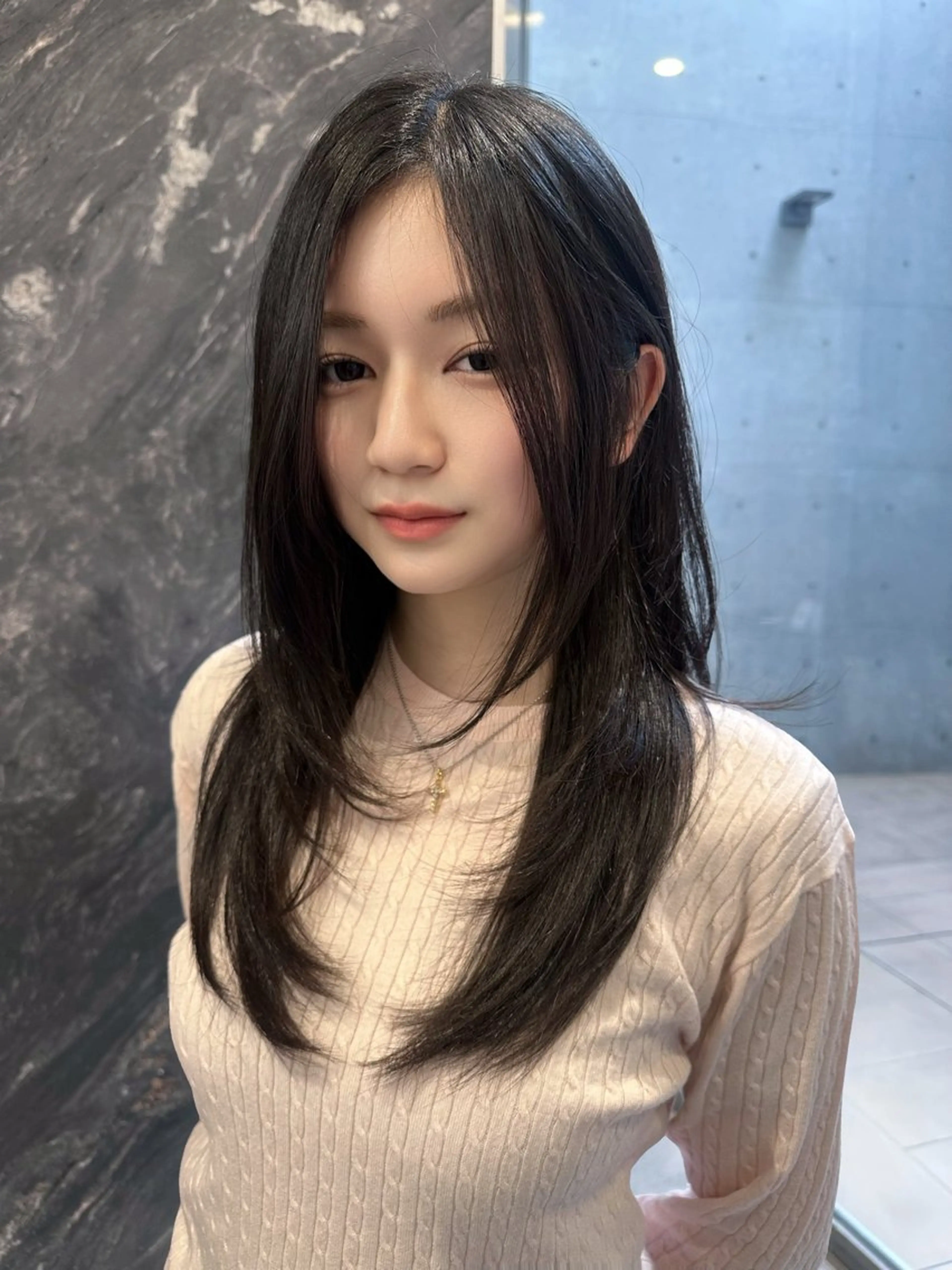 セミロング カット トリートメント RiA/レイヤーカッ ト/ハッシュカットのヘアスタイル