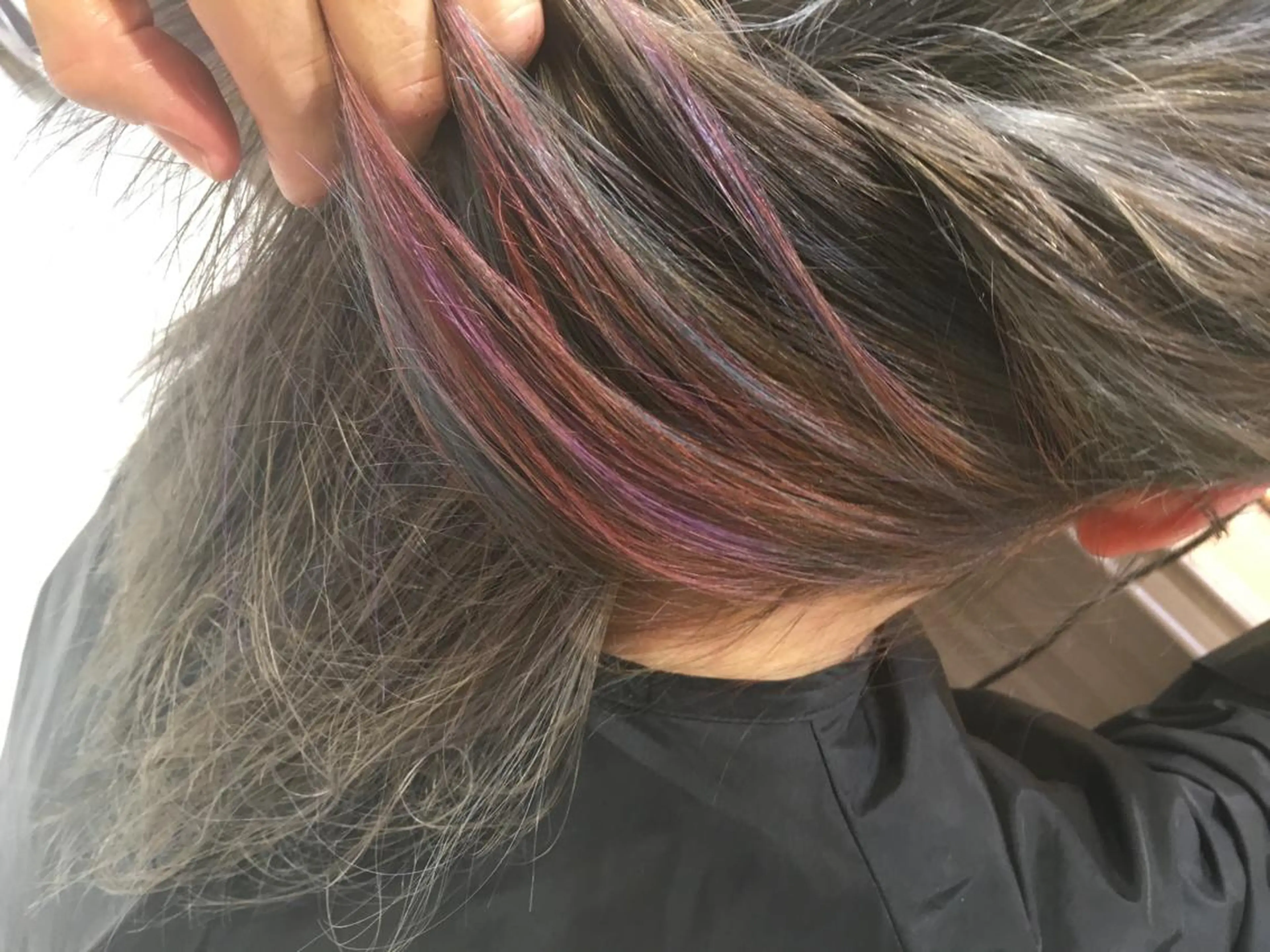 セミロング カラー ユニコーンカラー tuki yokohama所属・店長 小池アキトのヘアスタイル