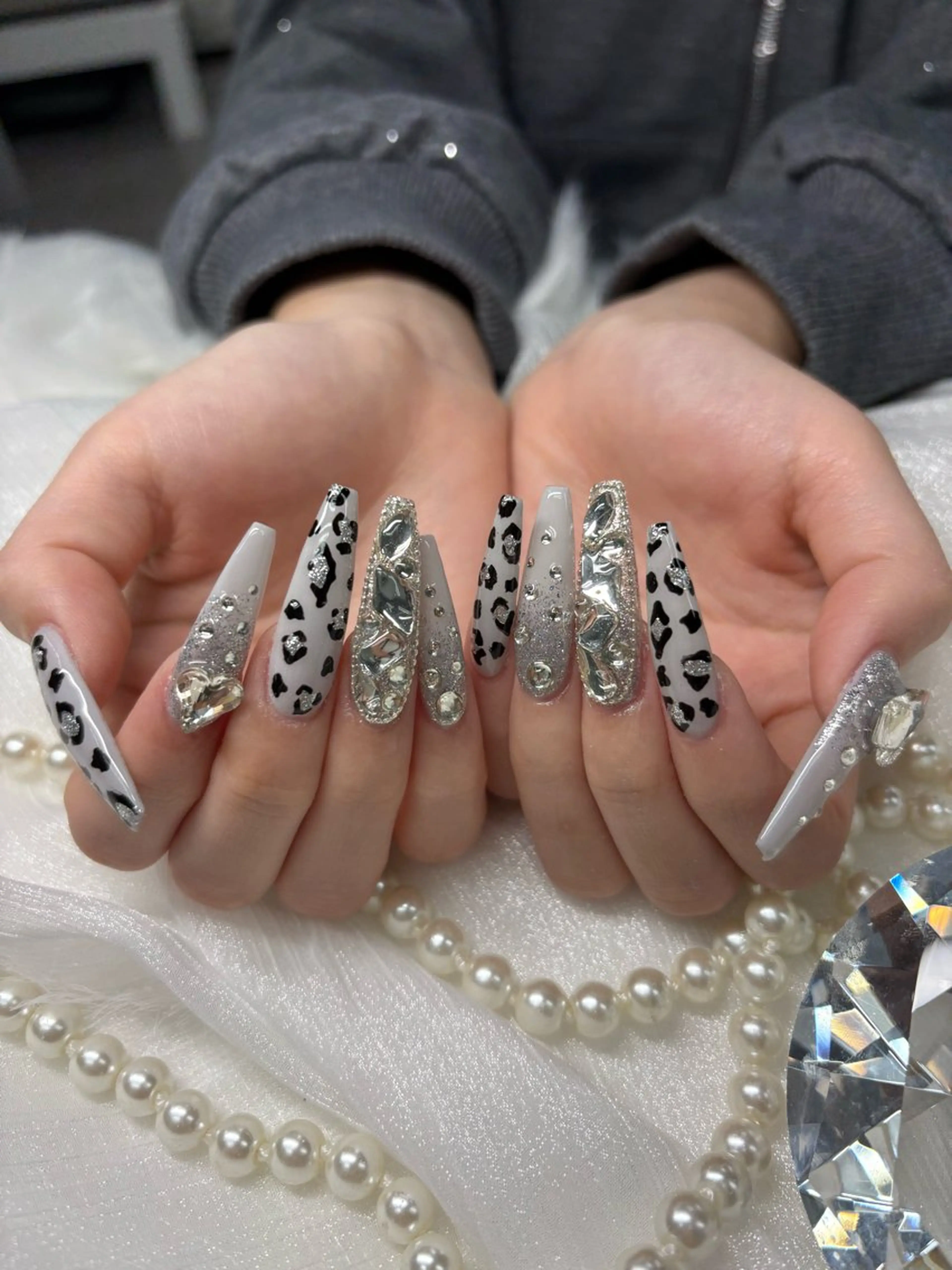 ネイル ハンドネイル SHION のネイルデザイン