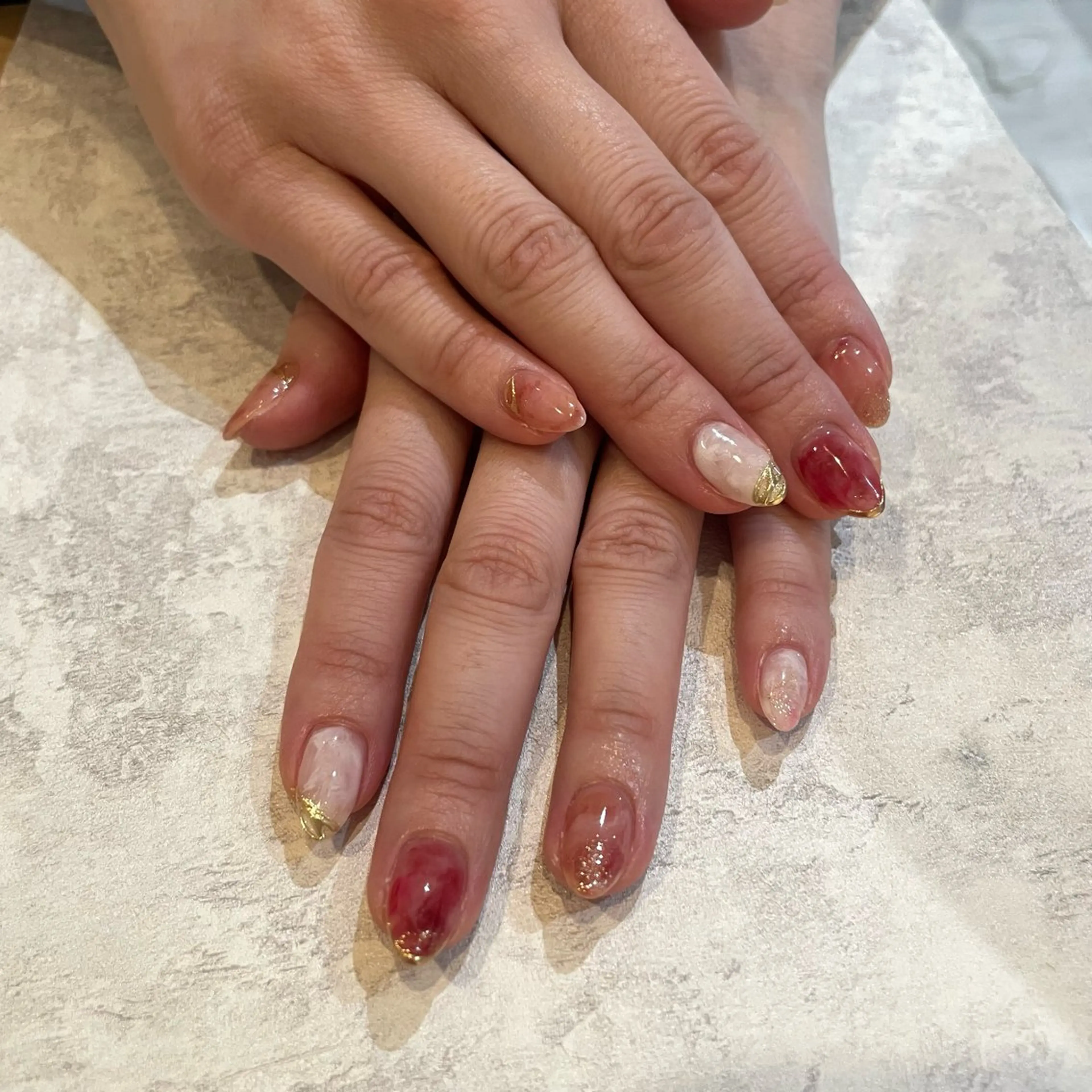 ネイル ニュアンスネイル ピンク ハンドネイル 小林みお @ibelu京橋店のネイルデザイン