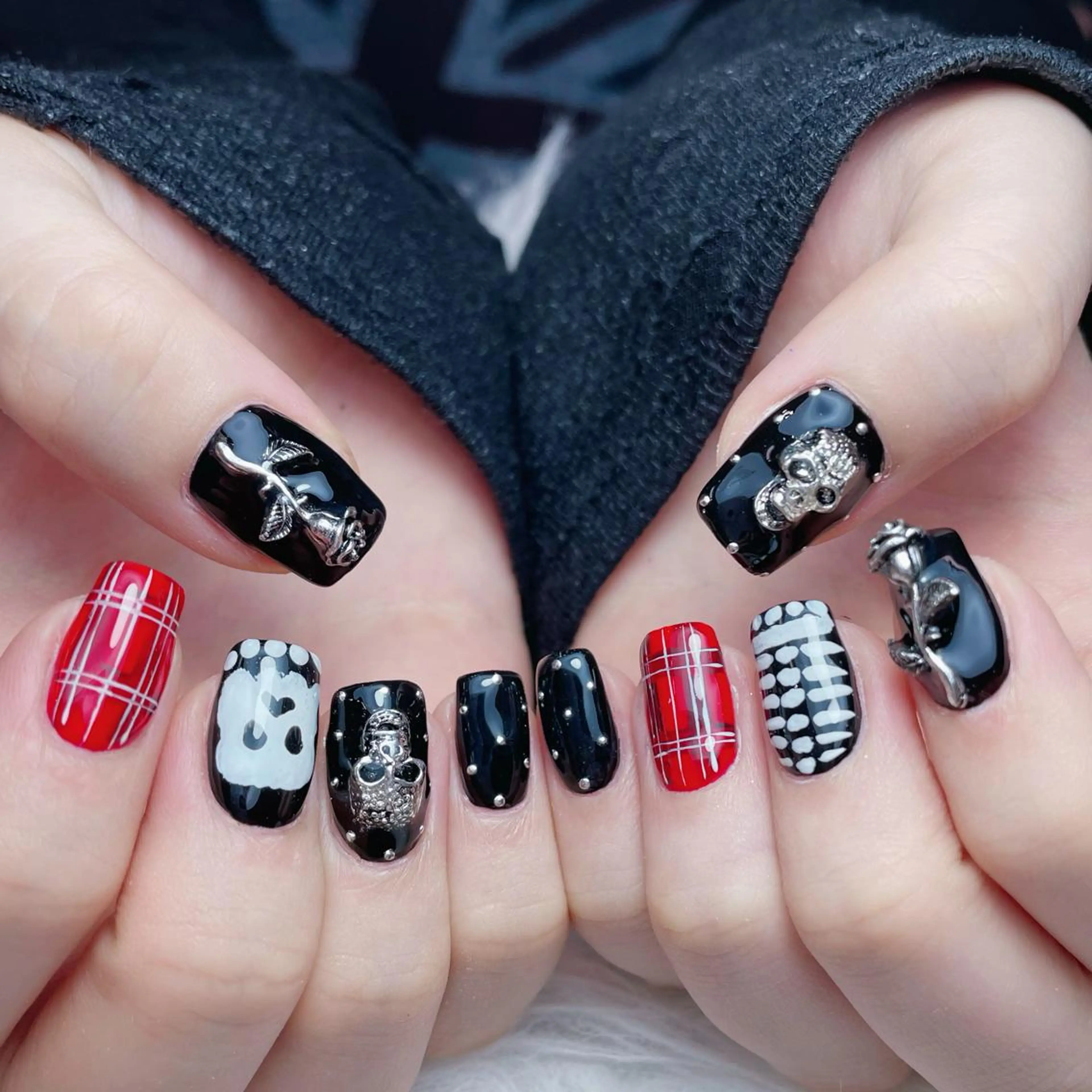 ネイル フレンチネイル ハート 韓国ネイル ミラーネイル リボン ハンドネイル Melody Nail所属・Melody  3D/スカルプ専門店のネイルデザイン