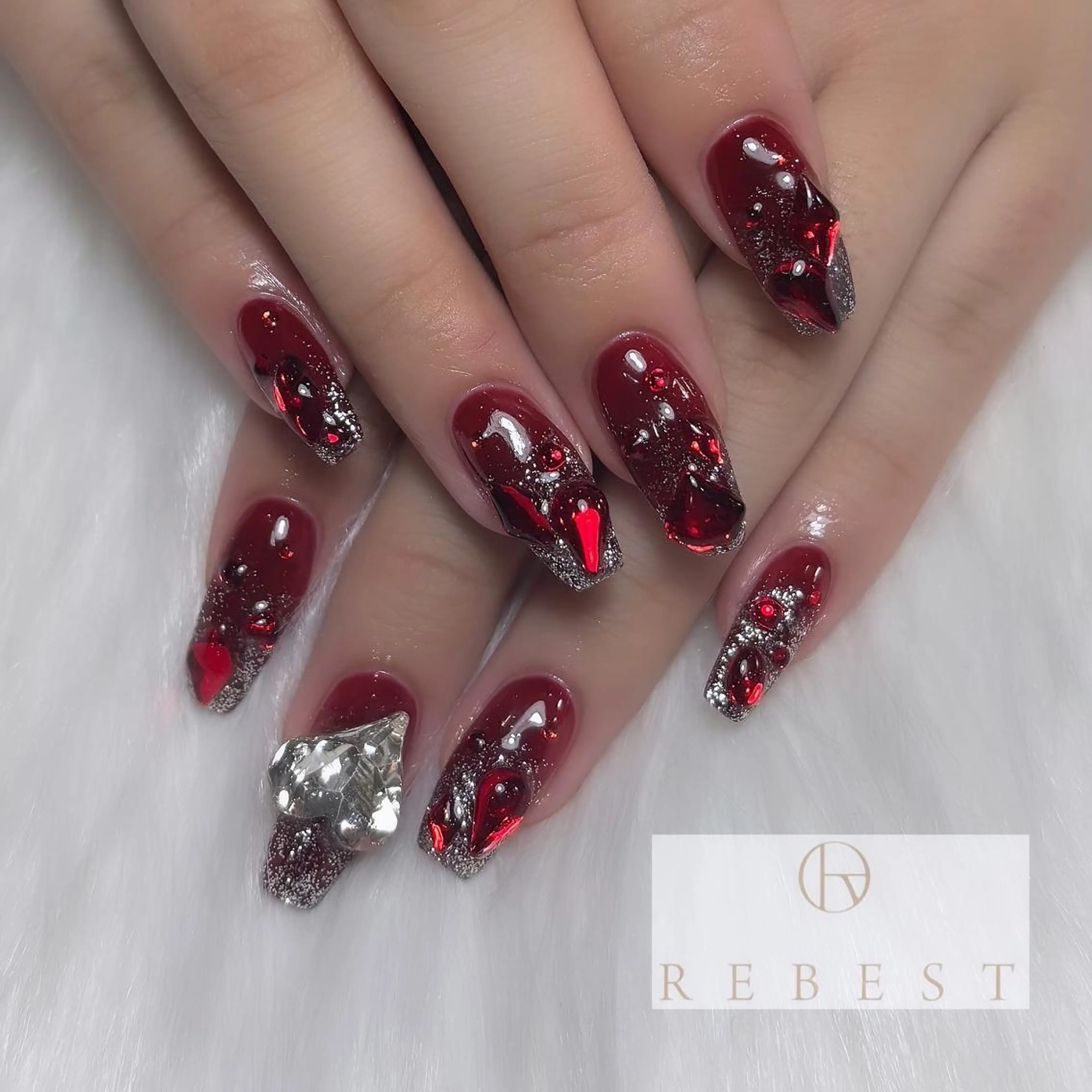 ネイル nailist SENAのネイルデザイン