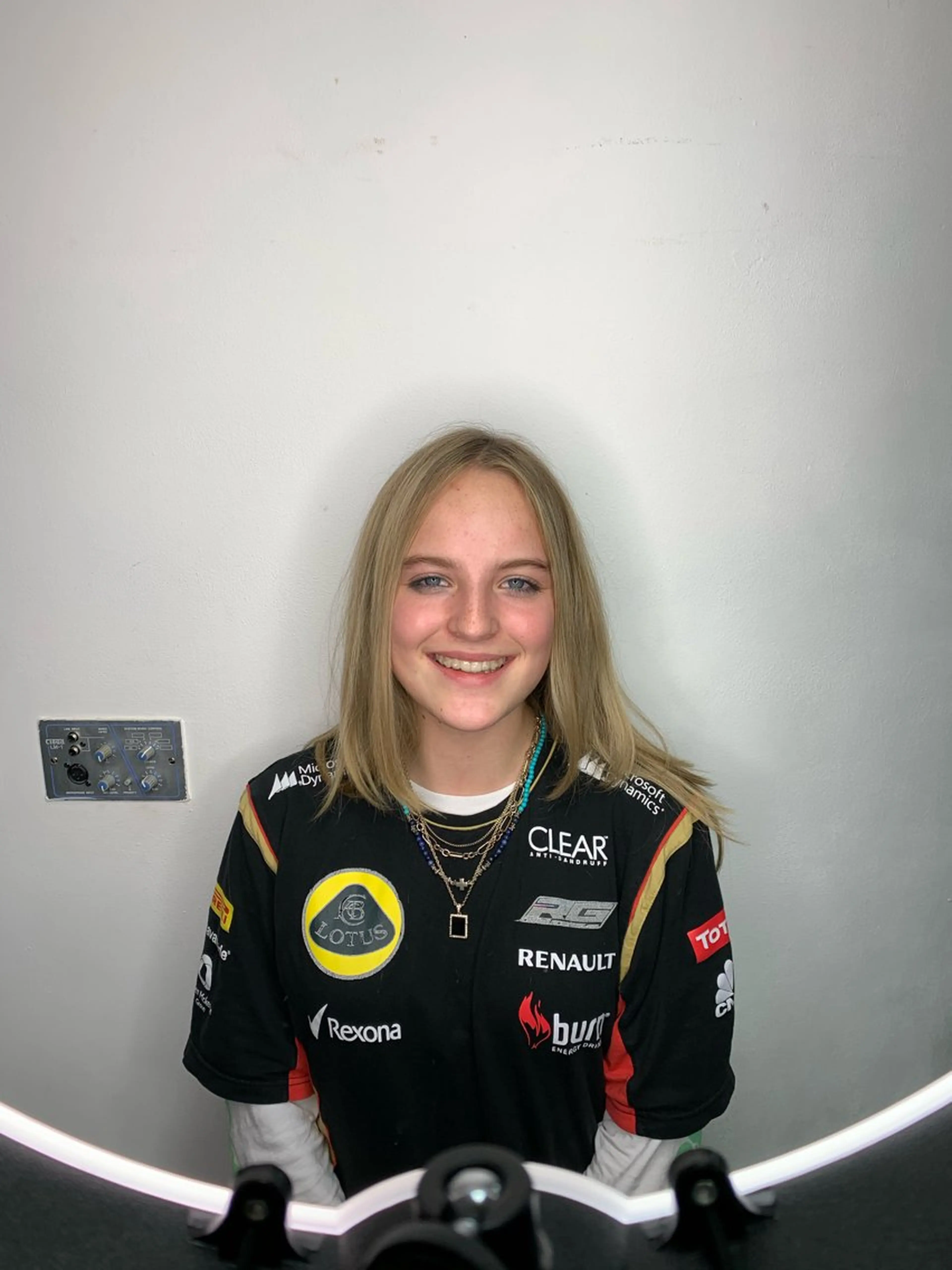 ロング 5:8所属・吉祥寺【髪質改善カラ ー/ブリーチ】藤井のヘアスタイル