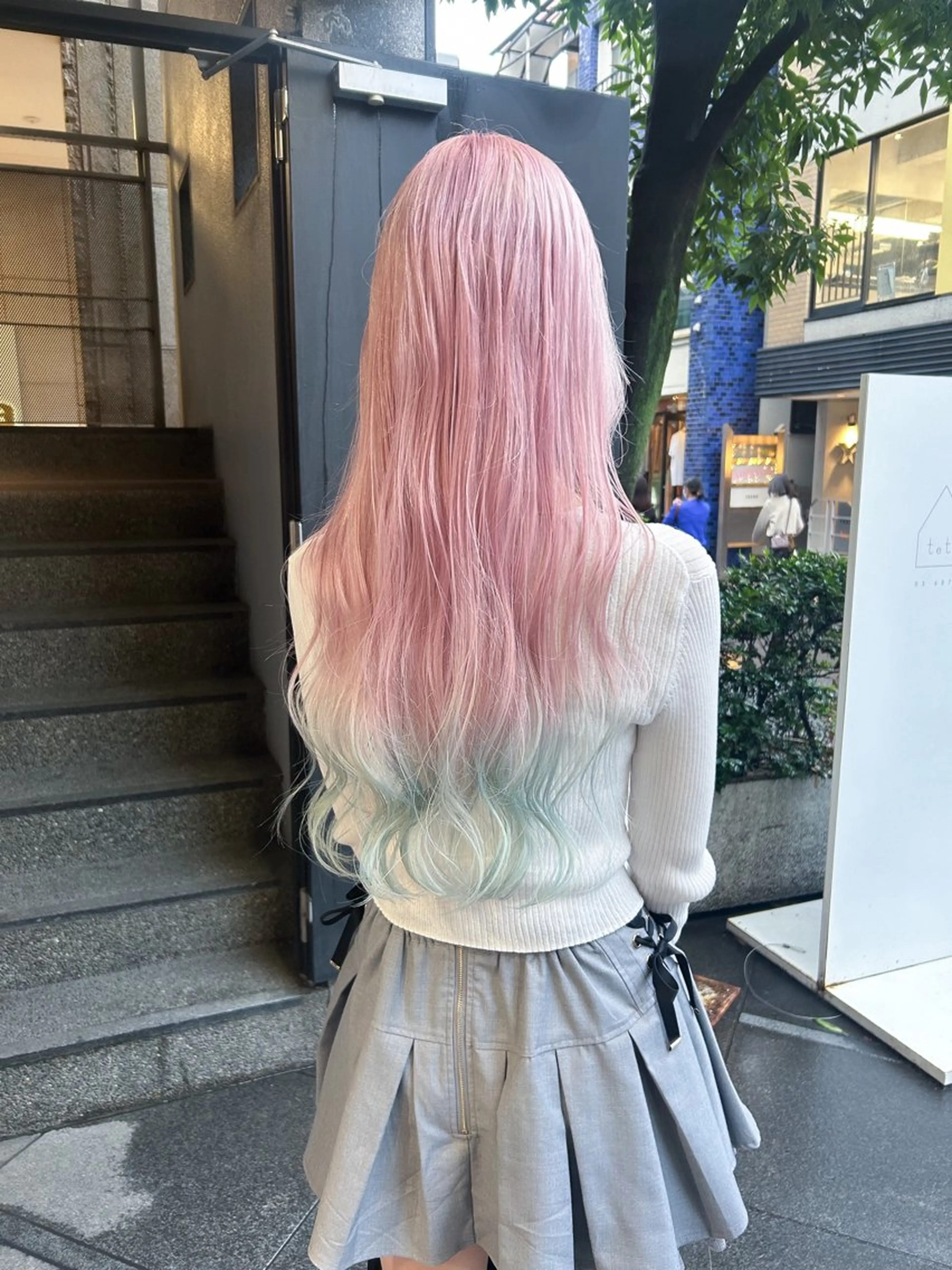 ロング カラー ハイトーンカラー ⭐️NAZUNAのヘアスタイル