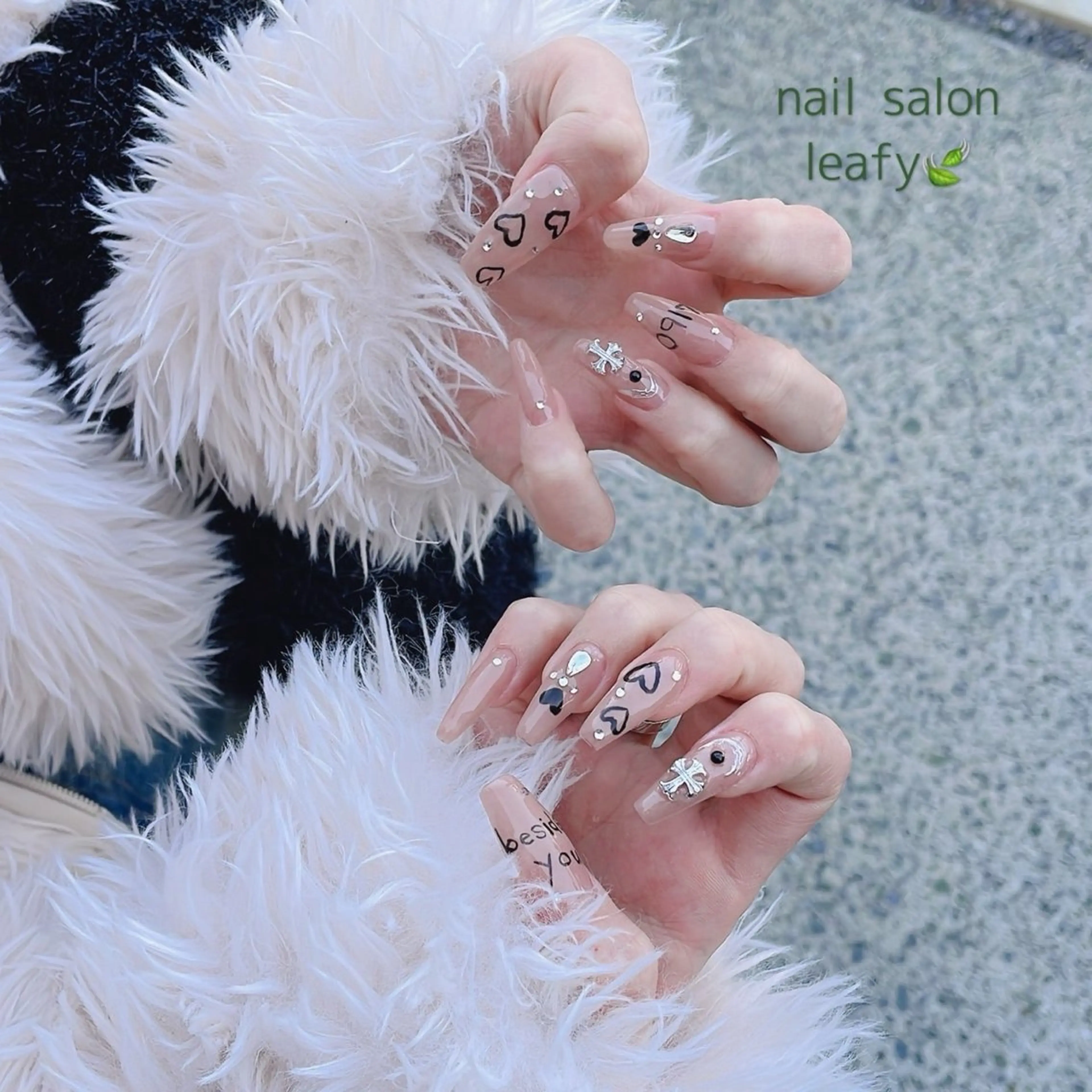 ネイル 持ち込み ネイルチップ ネイルサロン leafyのネイルデザイン