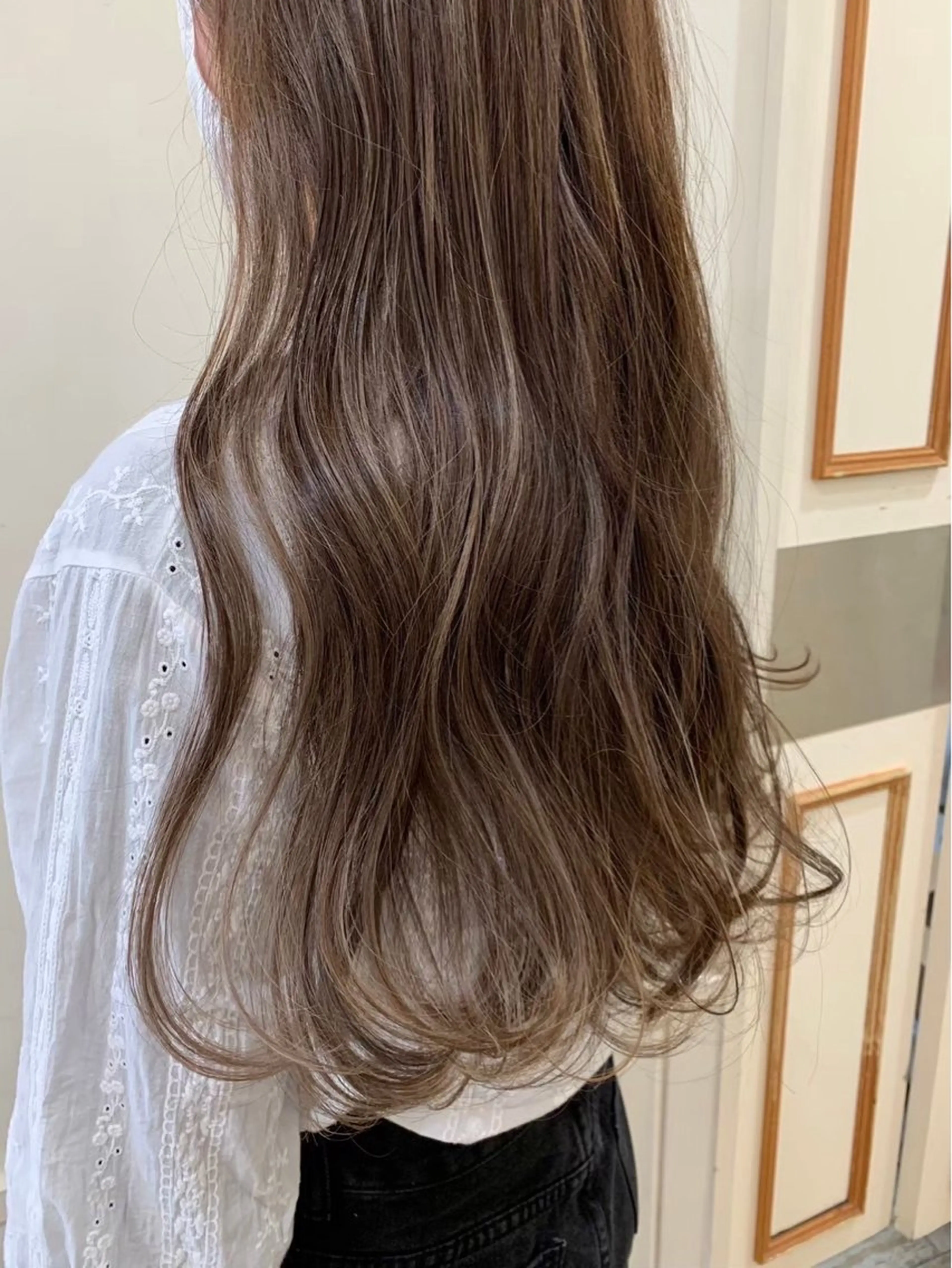 セミロング カラー ヘアカラー 🫧ゆうき🪽 髪質改善/ハイライトのヘアスタイル