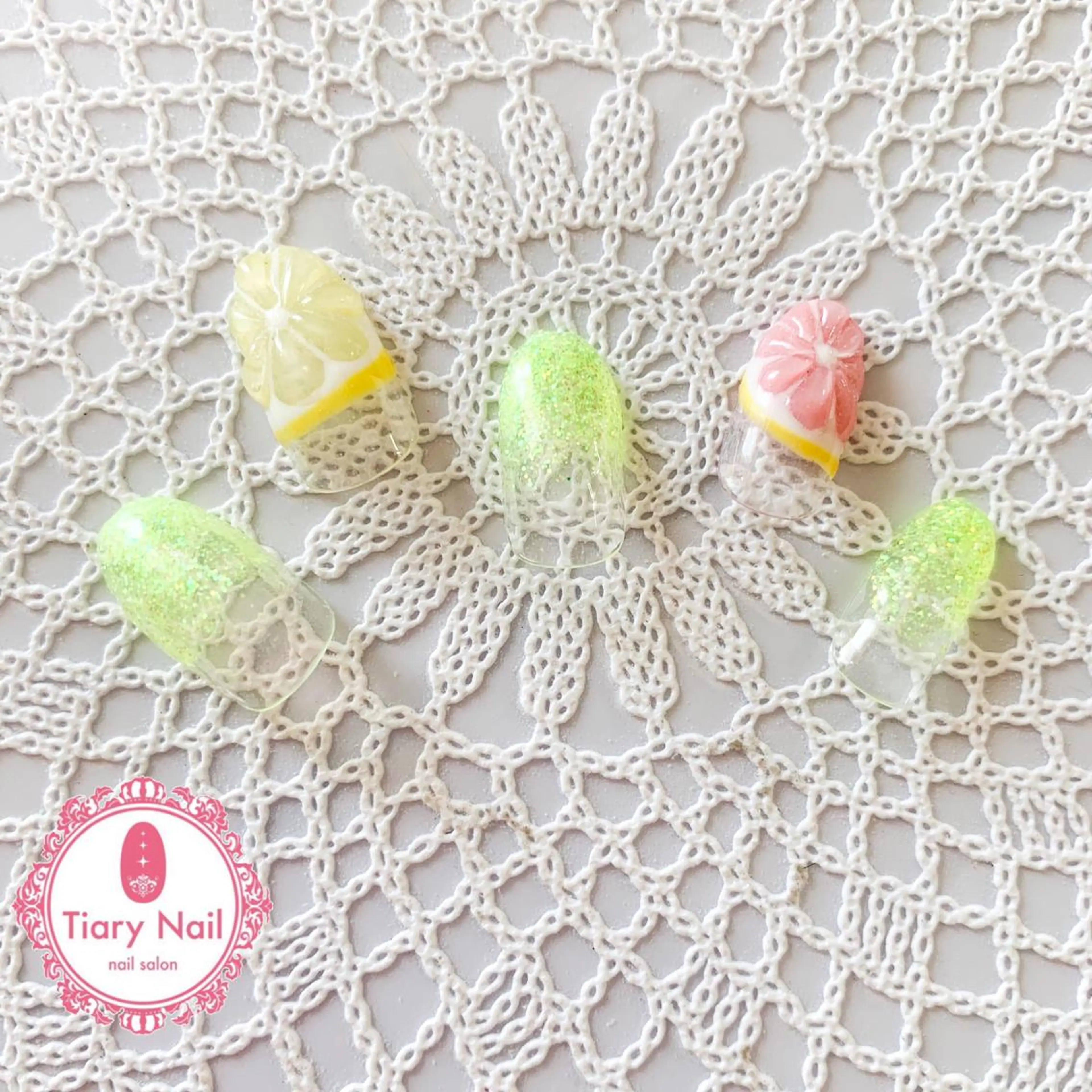 ネイル tiarynail K Kのネイルデザイン