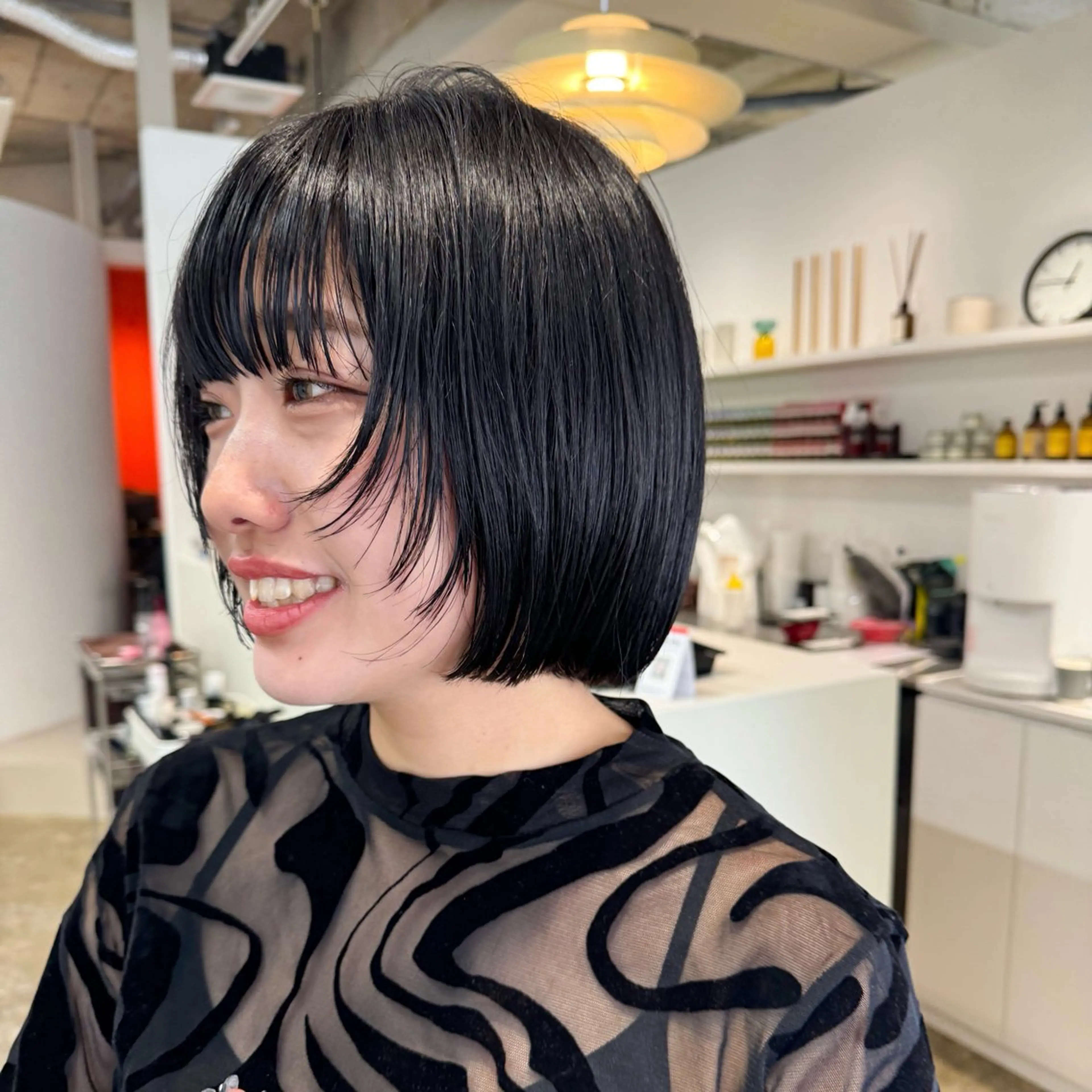 ショート カット ヘアカラー トリートメント 可愛いパーマスタイル といえばISSEYのヘアスタイル