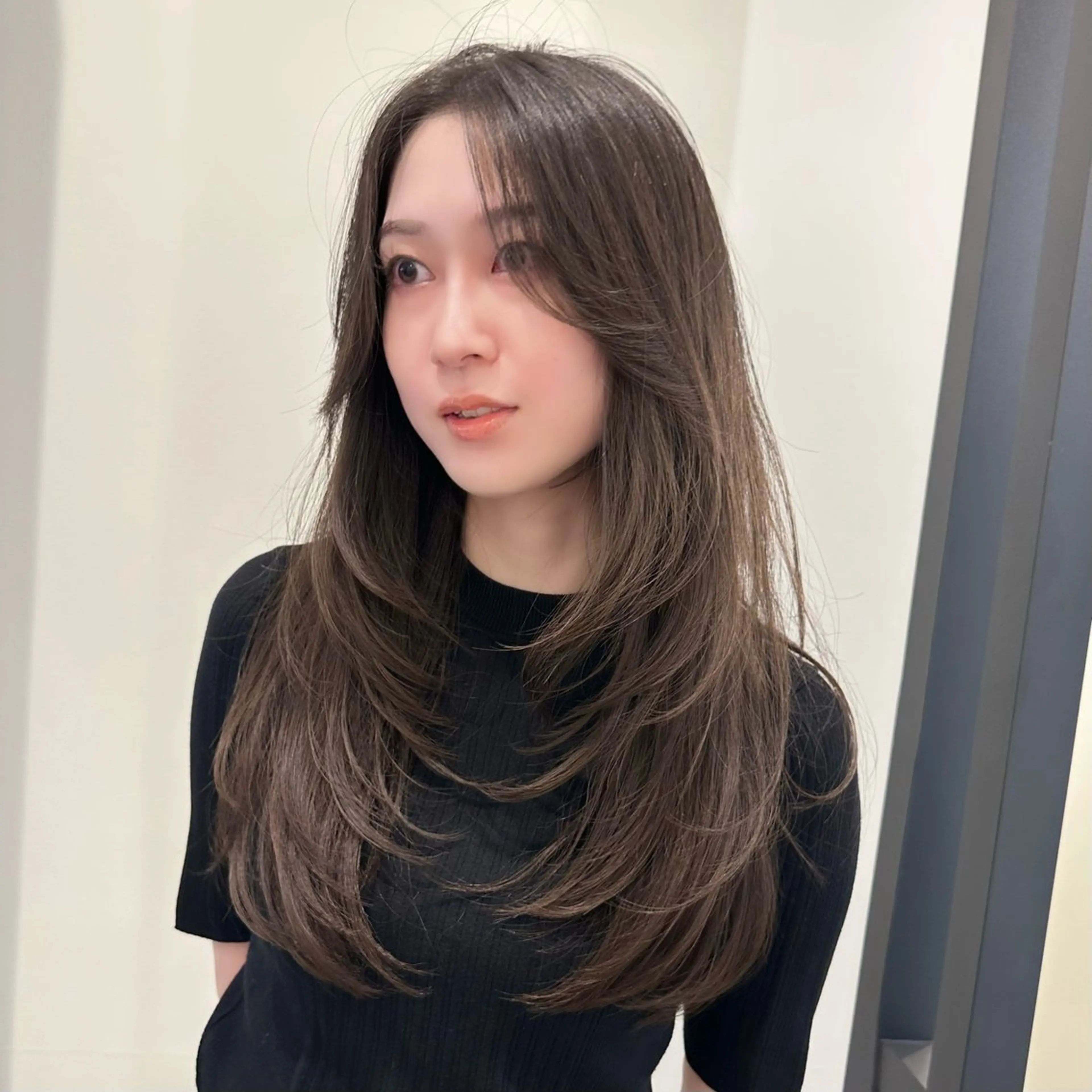 ロング 🌹ハッシュカット、 レイヤー韓国ヘア🌹のヘアスタイル