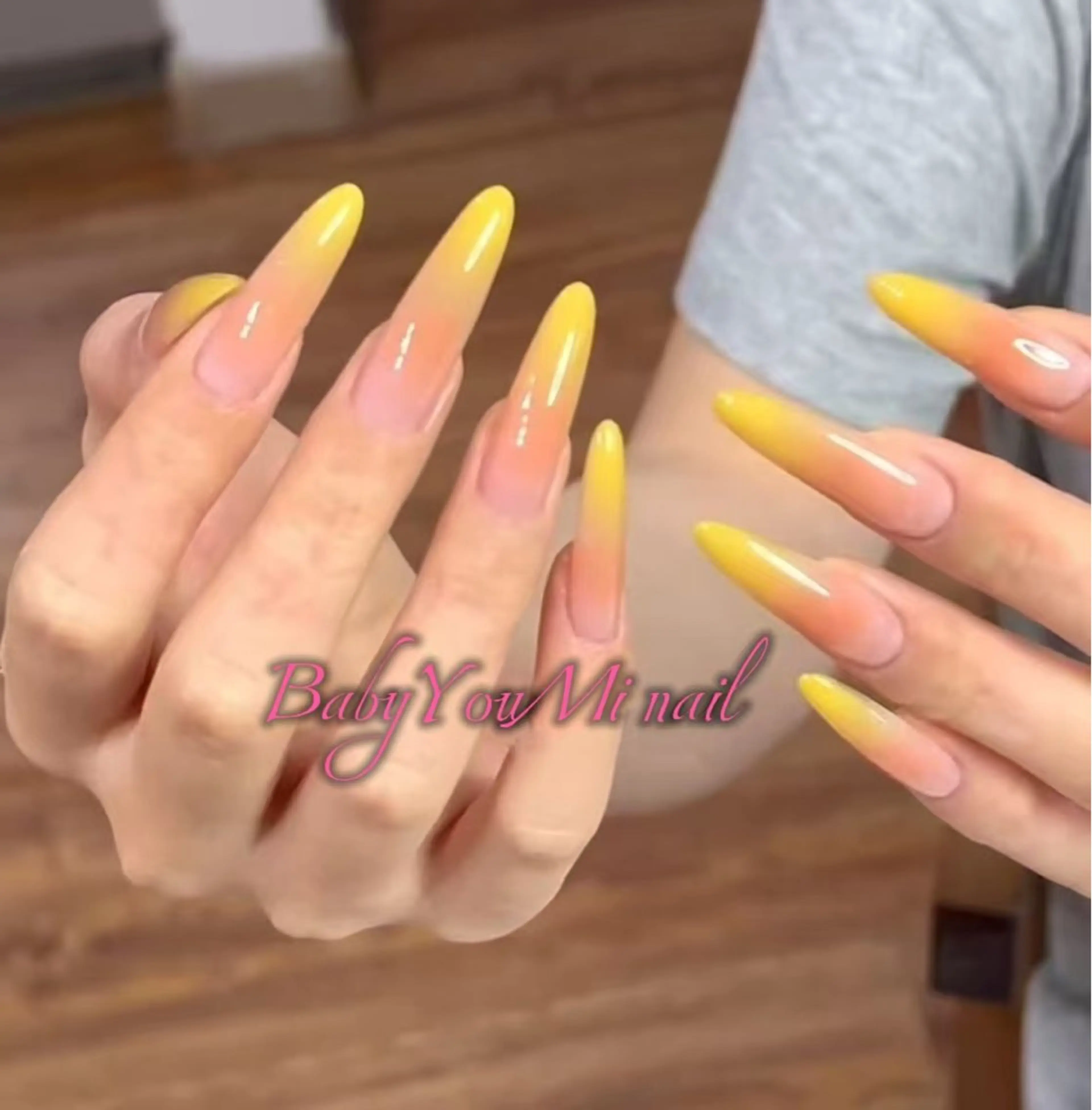 ネイル オーロラネイル フラワーネイル フットネイル フレンチネイル ジェルネイル ハンドネイル BabyYouMi ねねのネイルデザイン