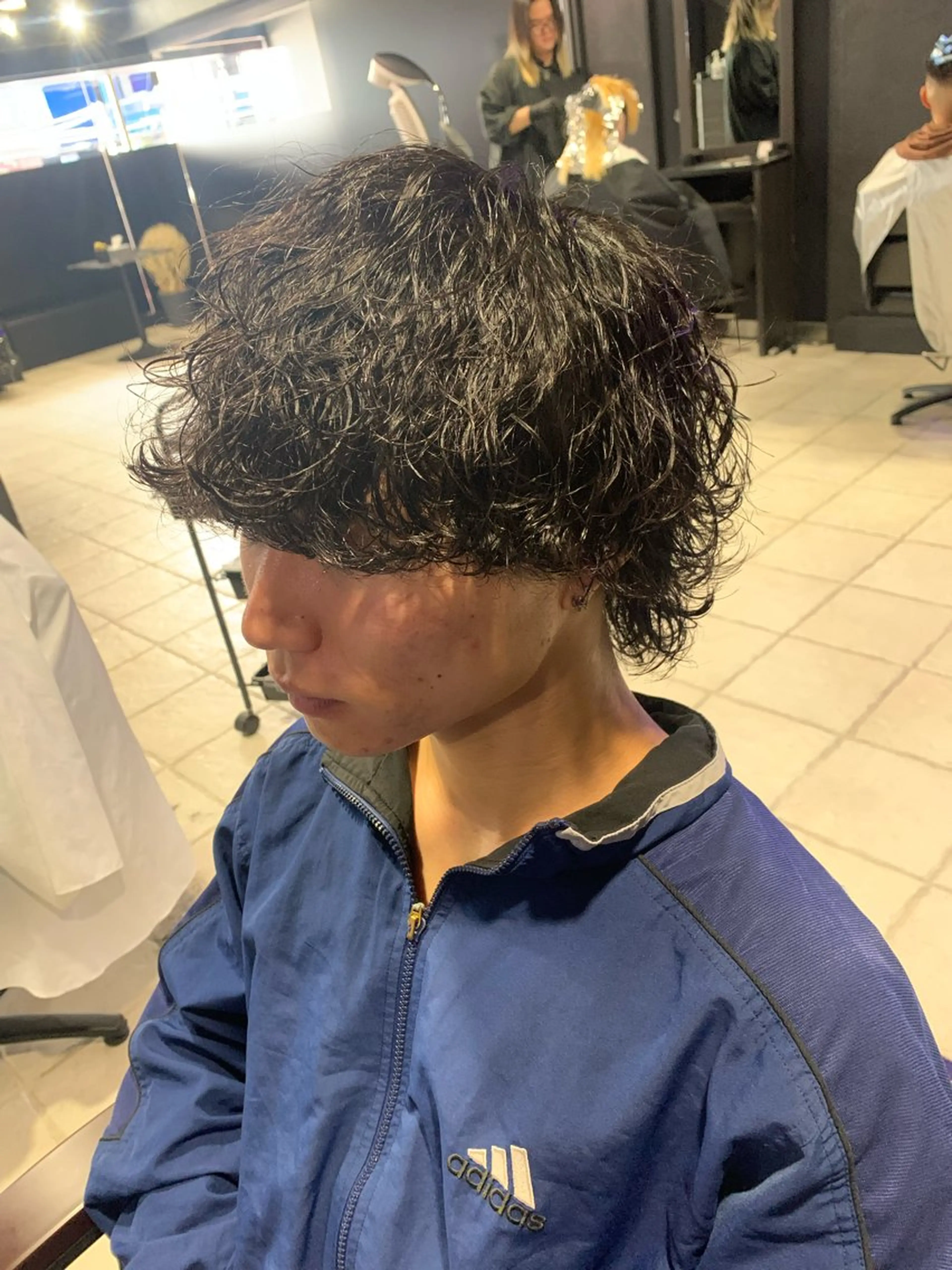 ミディアム ミディアムパーマ ウルフカット カット パーマ ヘアセット メンズパーマ/難波/ 心斎橋　室園亮佑のヘアスタイル