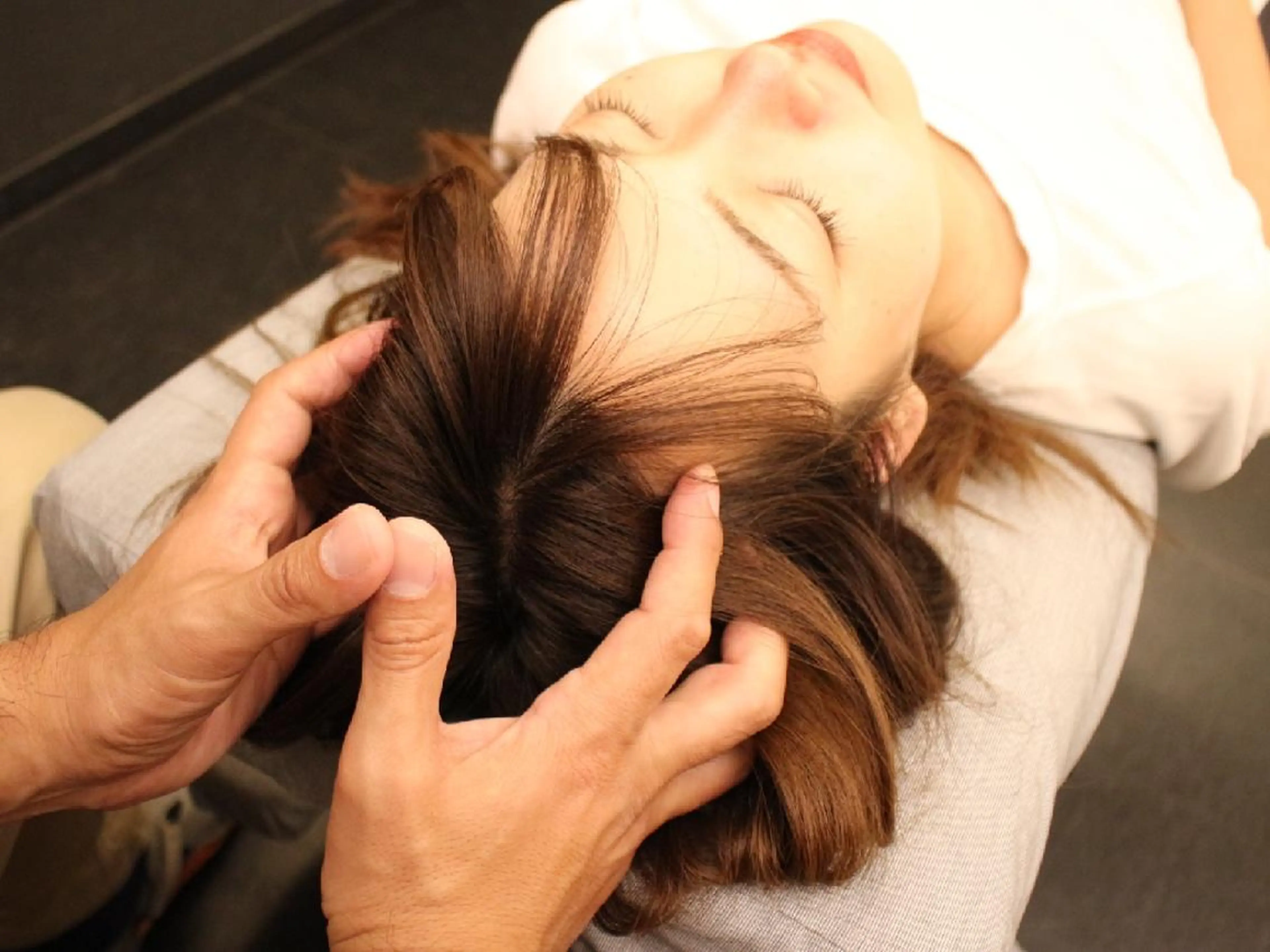 【初回限定】￥4980　頭顔のゆがみ、美顔、骨盤、矯正コース　70分の写真