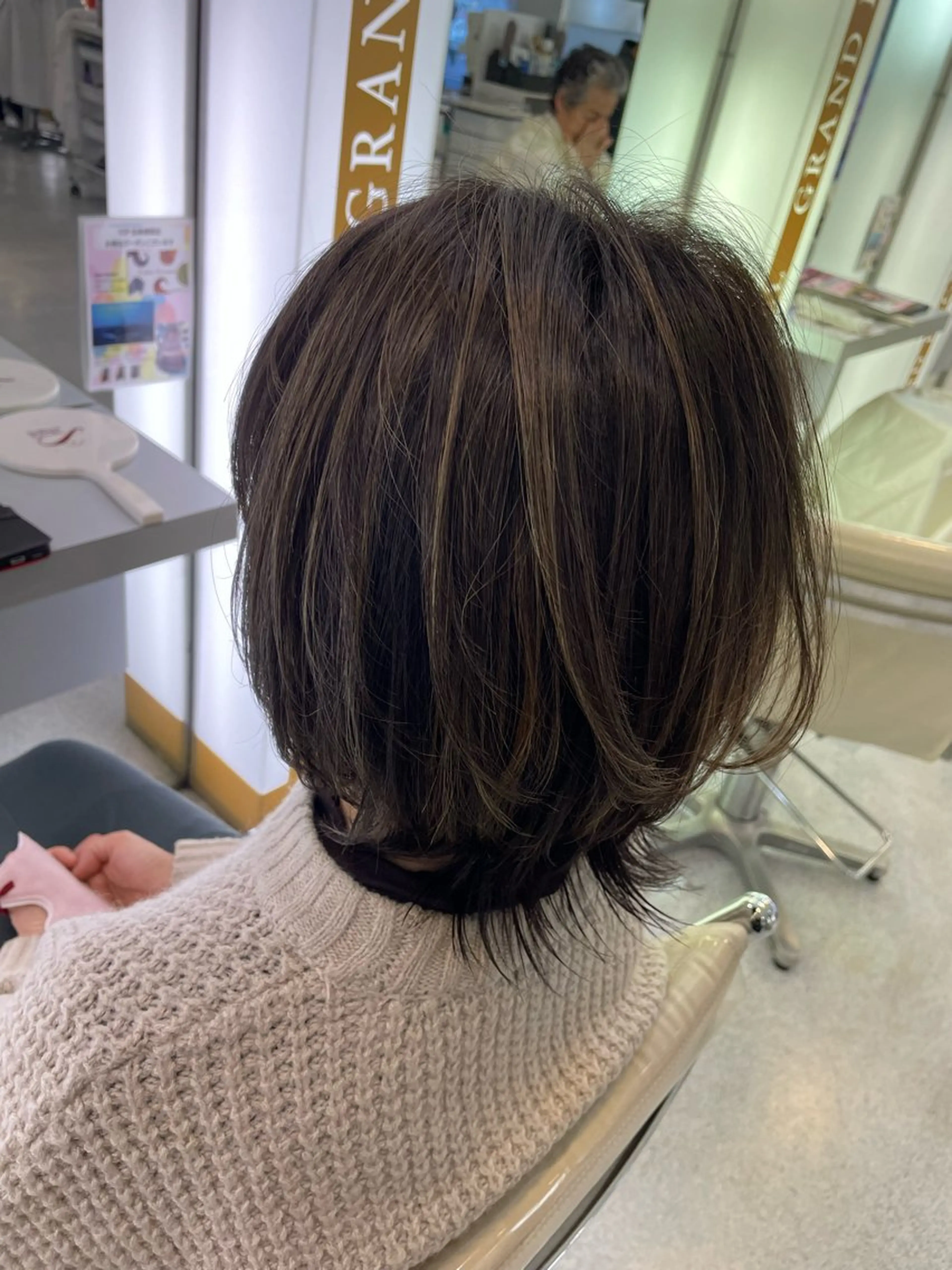 カラー ハイライトカラー 皆川 惇勇のヘアスタイル