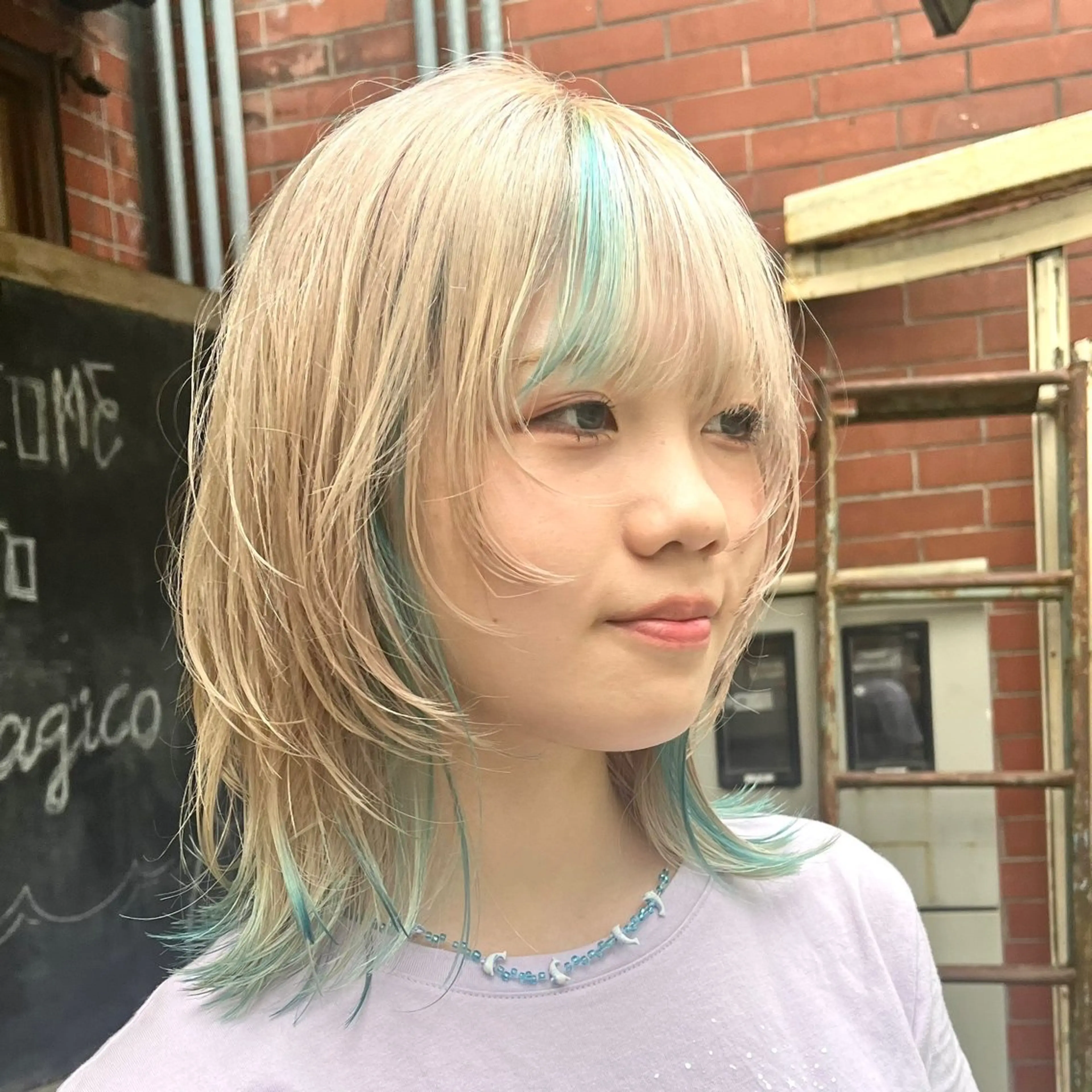 ミディアム 最強デザインカラー/ ブリーチ/アヤミ🌟のヘアスタイル