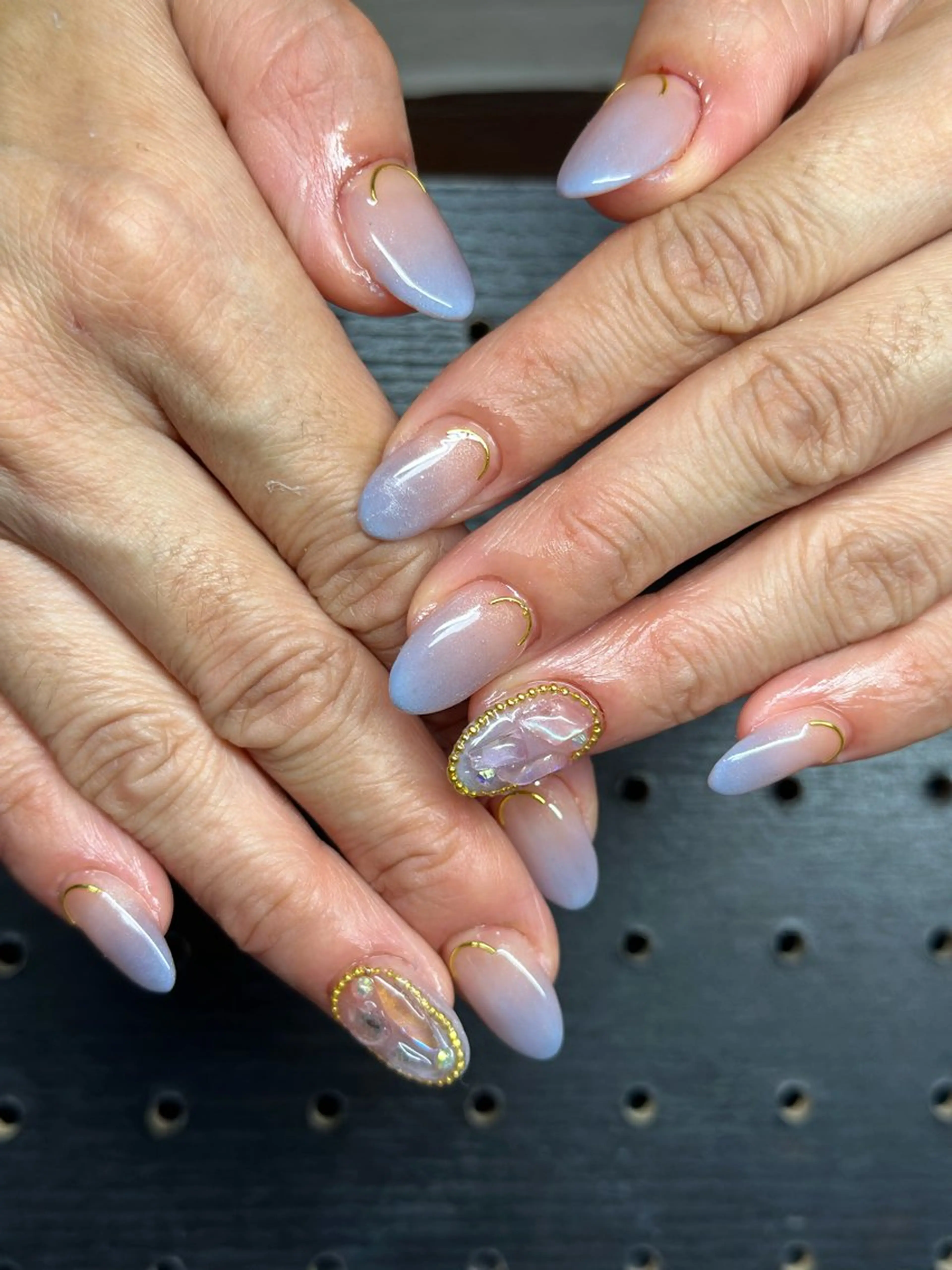 ネイル シャインネイル所属・伊藤 くるみのネイルデザイン