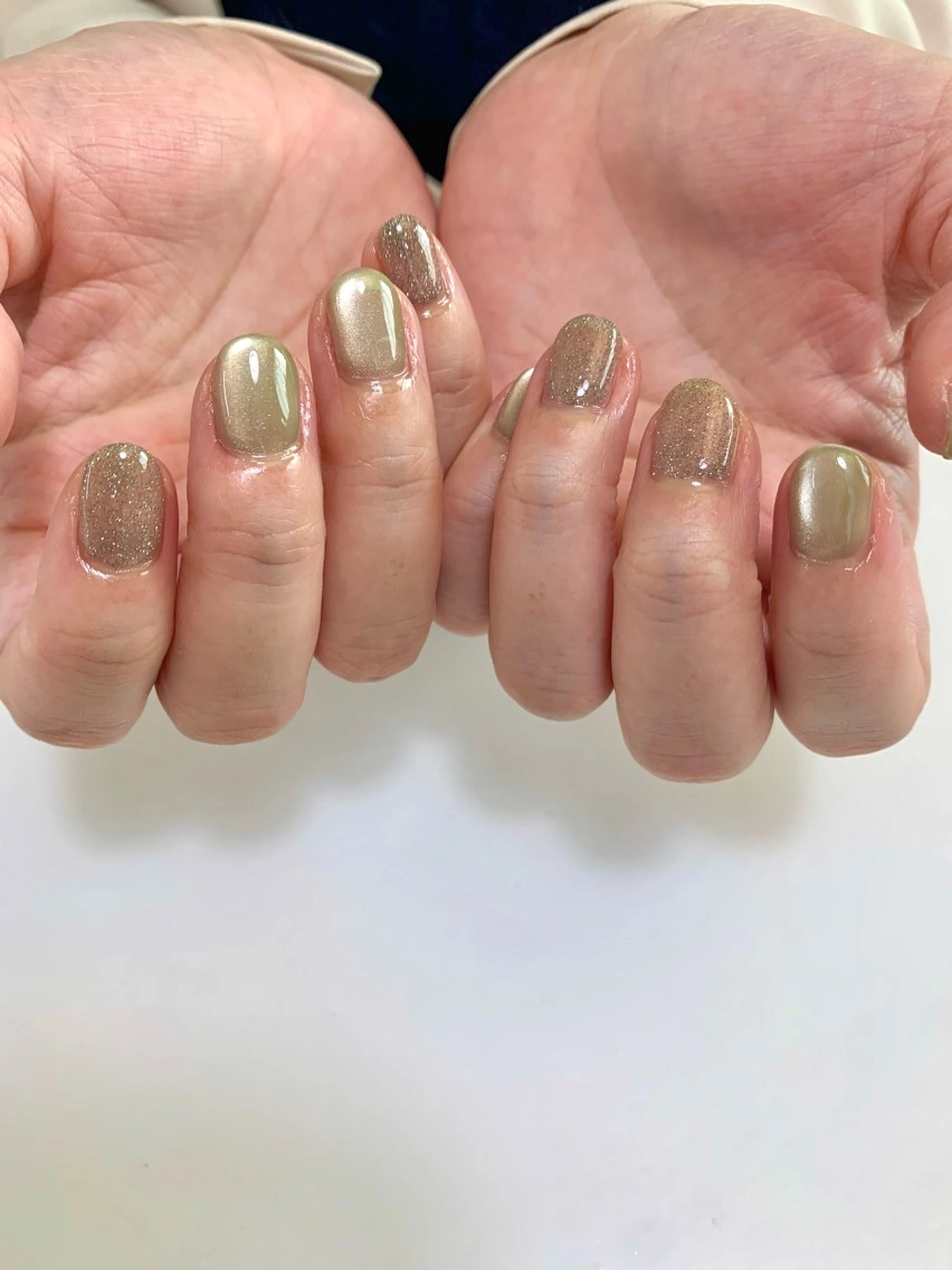 ネイル フラッシュネイル グリーン マグネットネイル シルバー is.nail 🌷sonokoのネイルデザイン