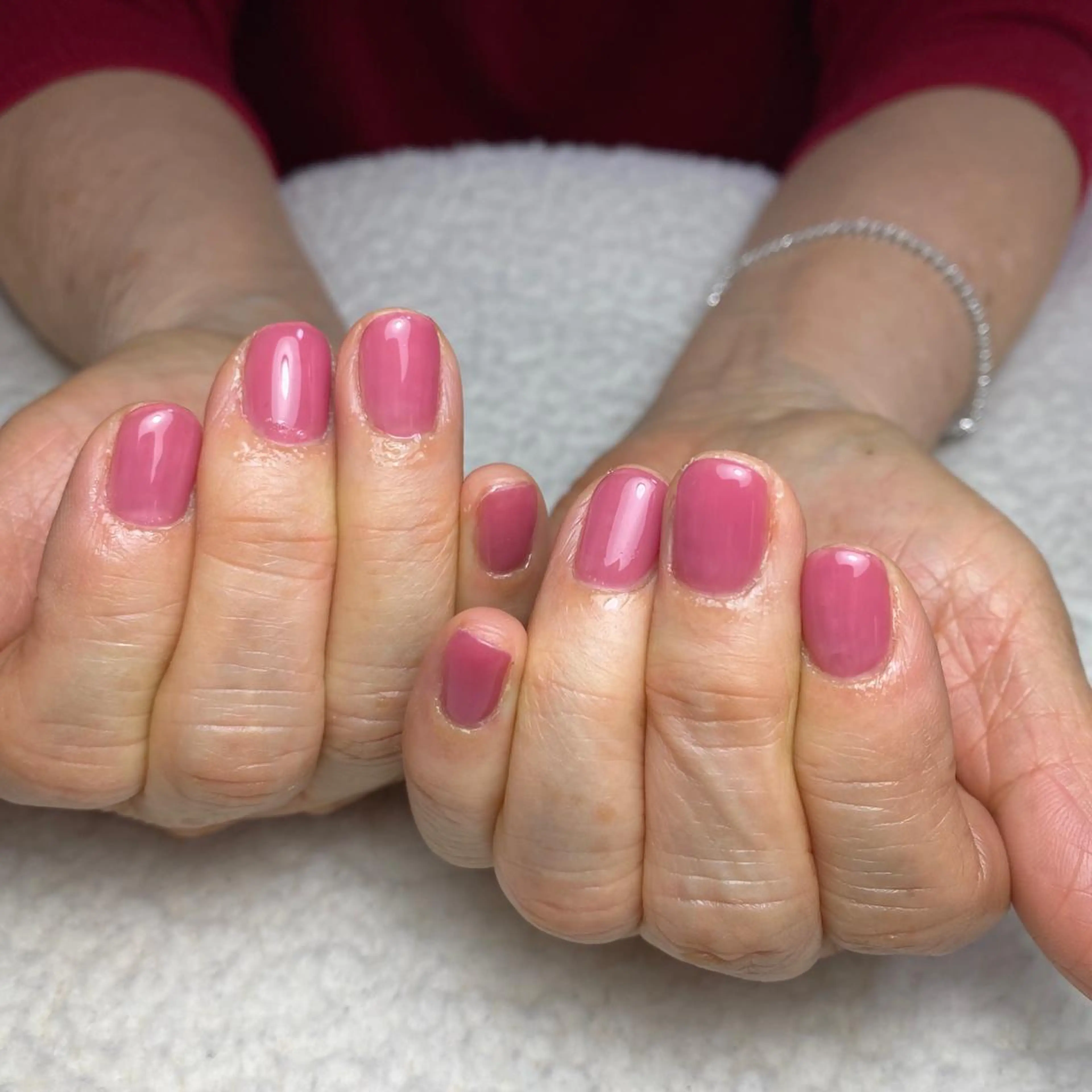 ネイル ワンカラーネイル ピンク シンプルネイル COCO+所属・COCO +のエステ・リラクイメージ