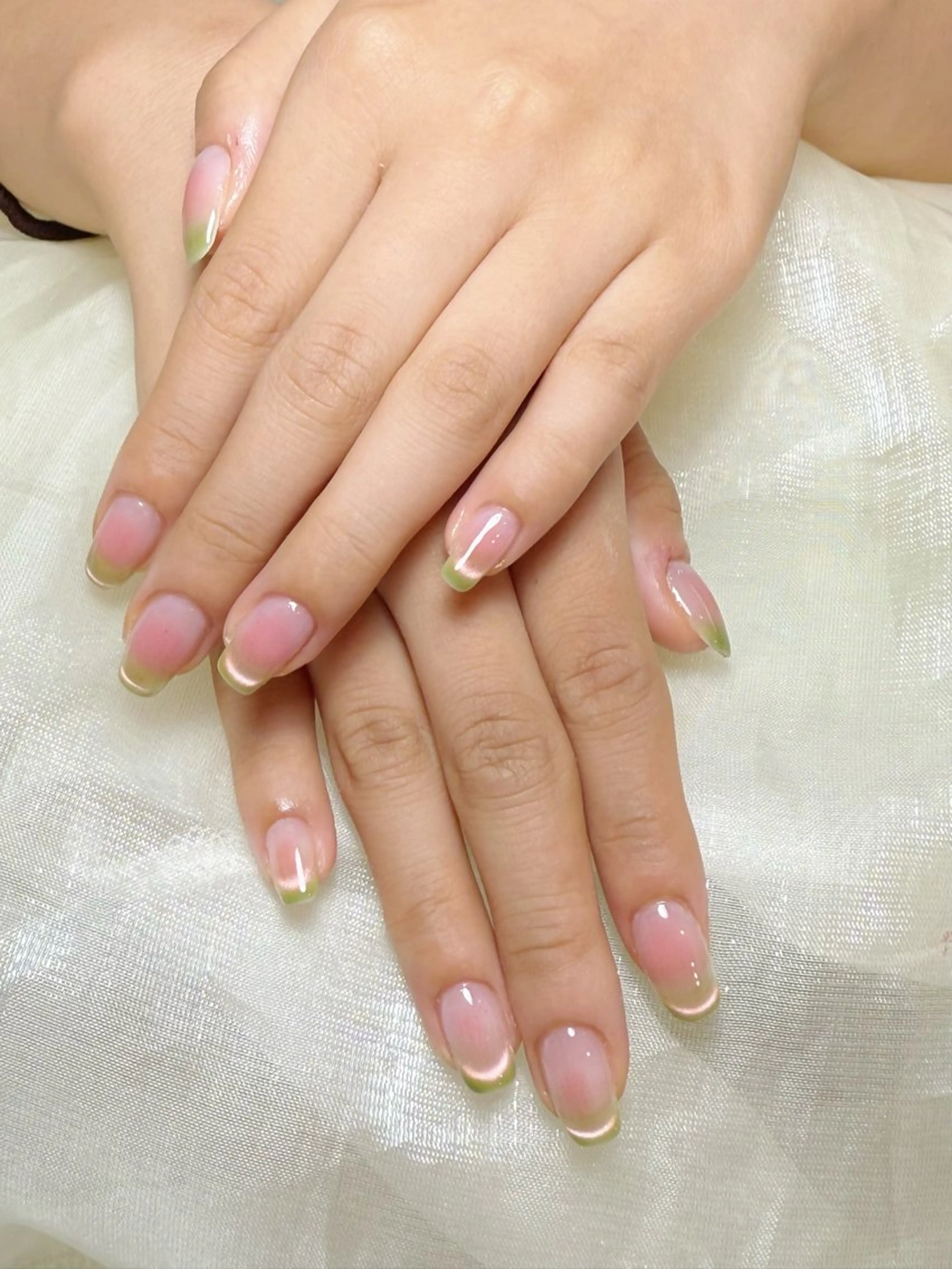 ネイル ハンドネイル ヨウ キョウセンのネイルデザイン