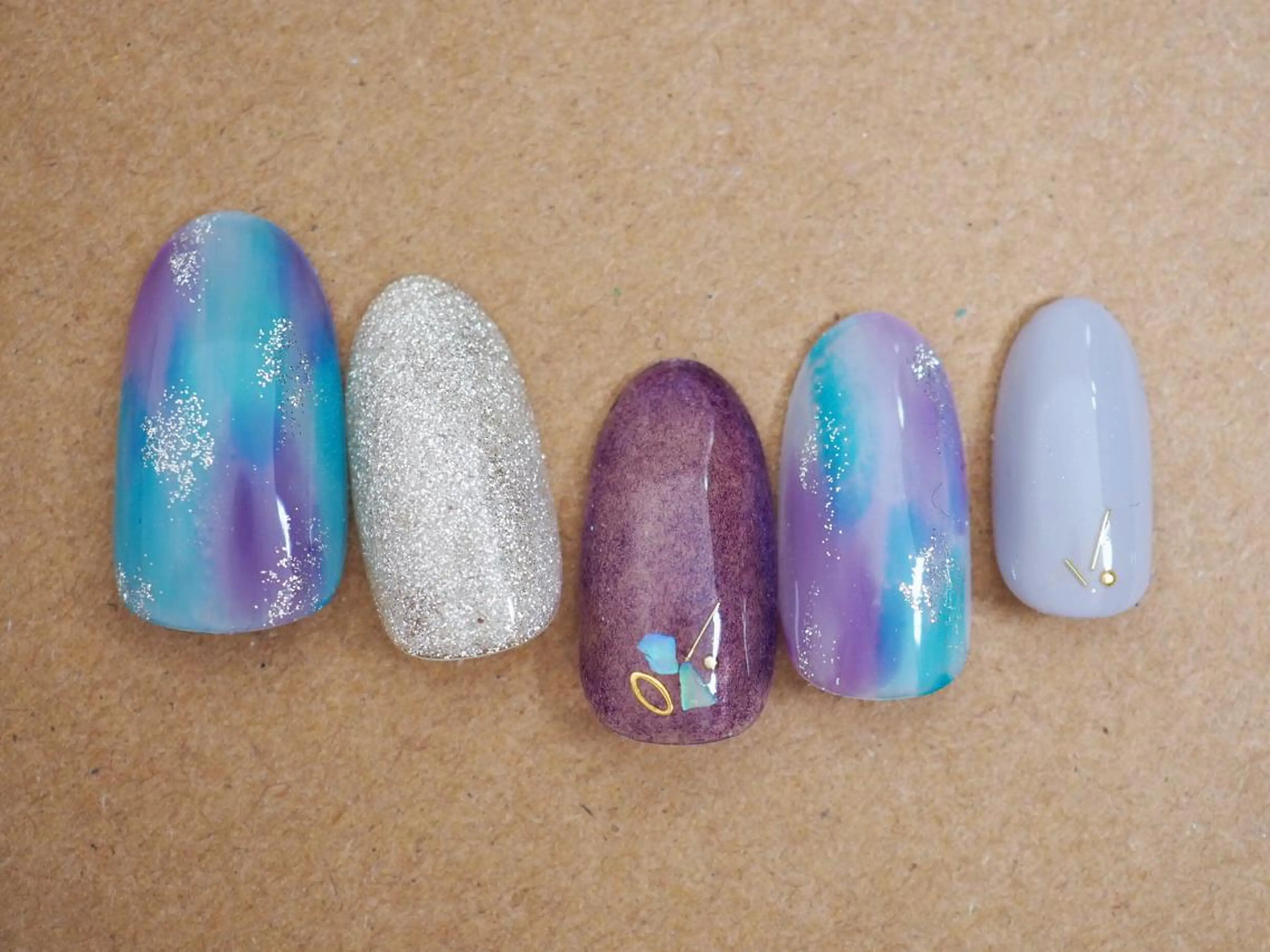 ネイル トップネイリスト Ribbon立川店のネイルデザイン