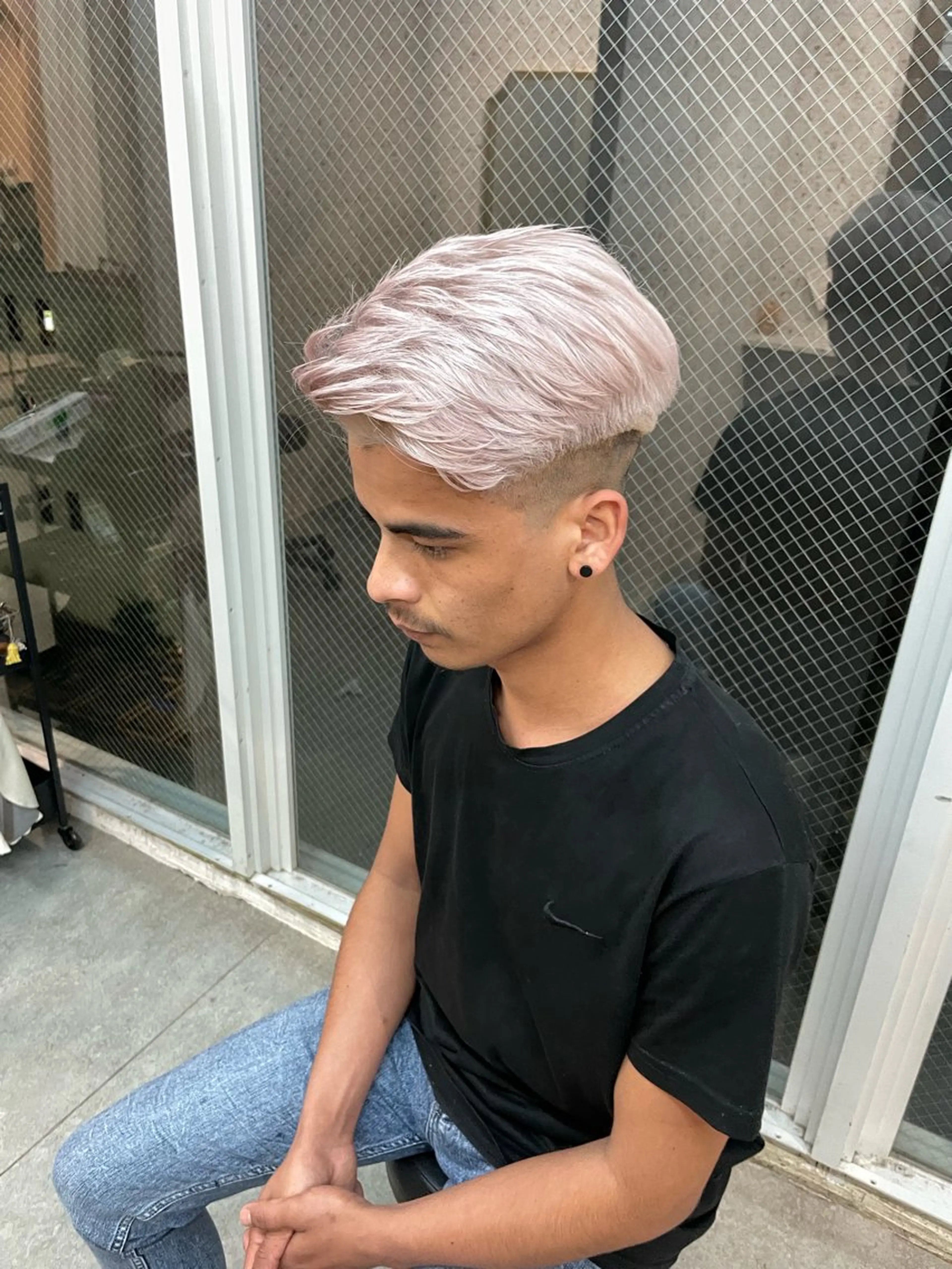 ショート 有人/バレイヤージュ /シャドールーツのヘアスタイル