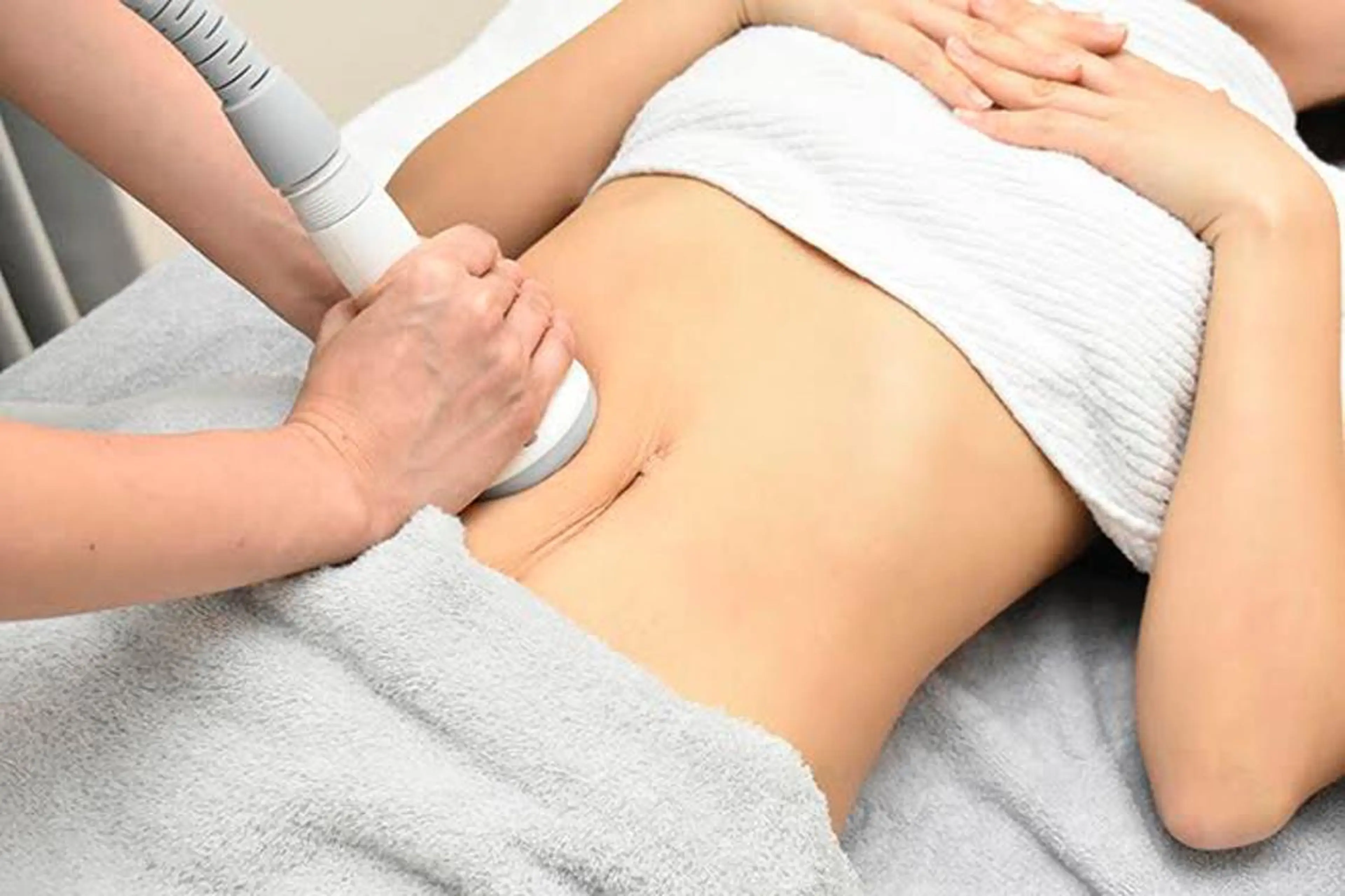 【痩身人気No.1】ラジオ派💪＆吸引 マシンでリンパ流し 全身80分!￥28000→の写真