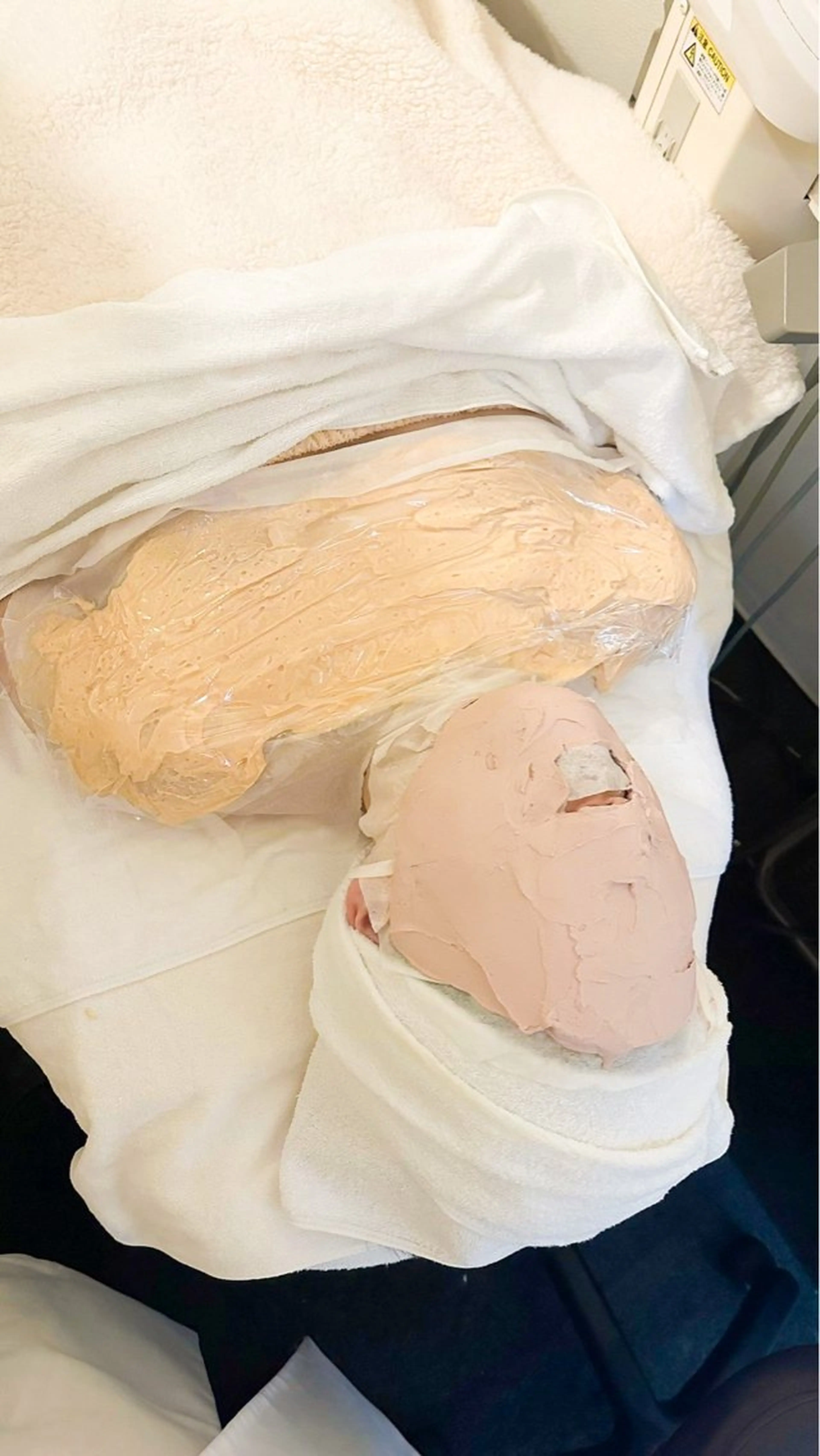 【当店限定】ブライダルエステ👰♀️💍5年連続首位✨デコルテ&小顔エステ+美白デコルテパック+美白ハンドエステ👐の写真