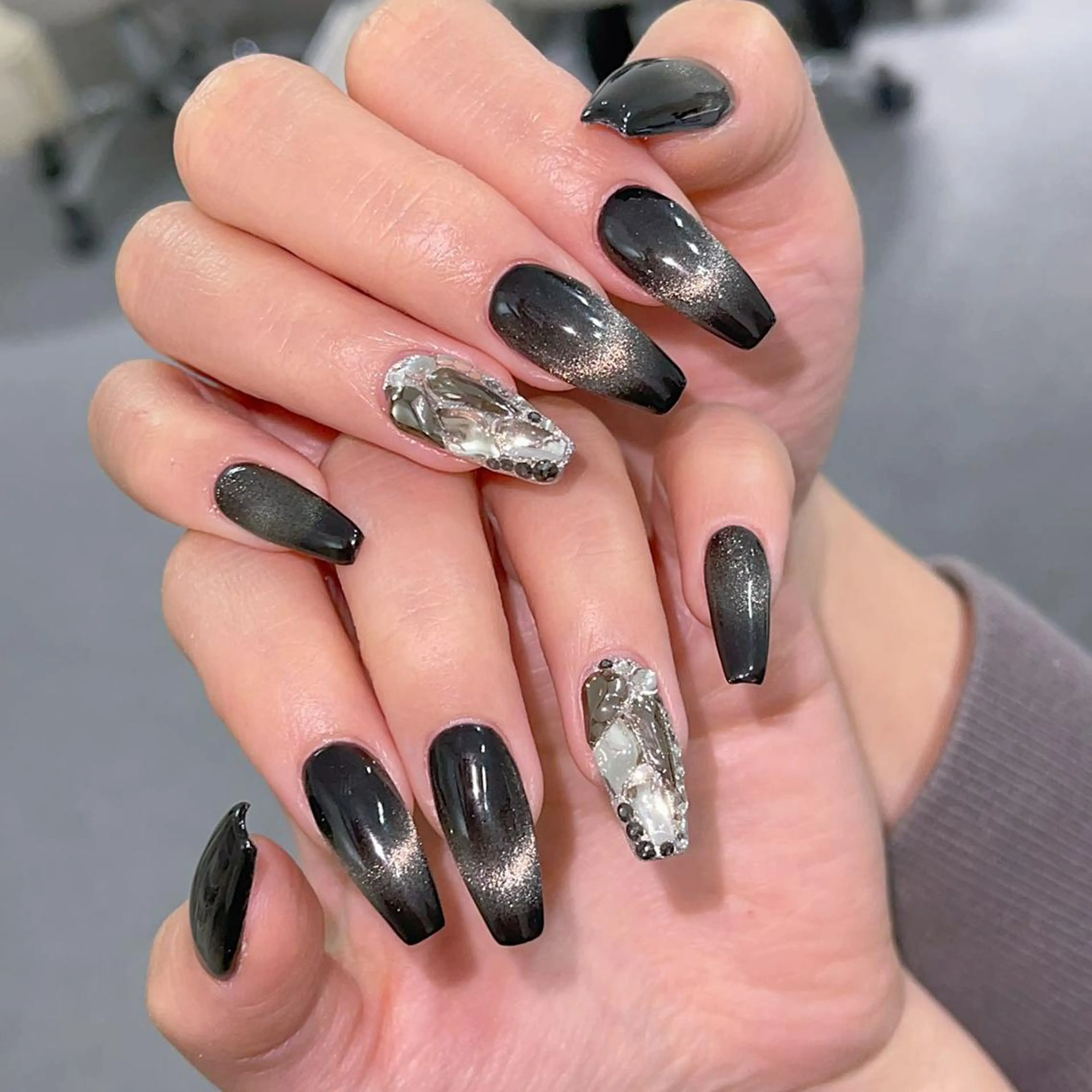 ネイル ハンドネイル Queens ciciのネイルデザイン