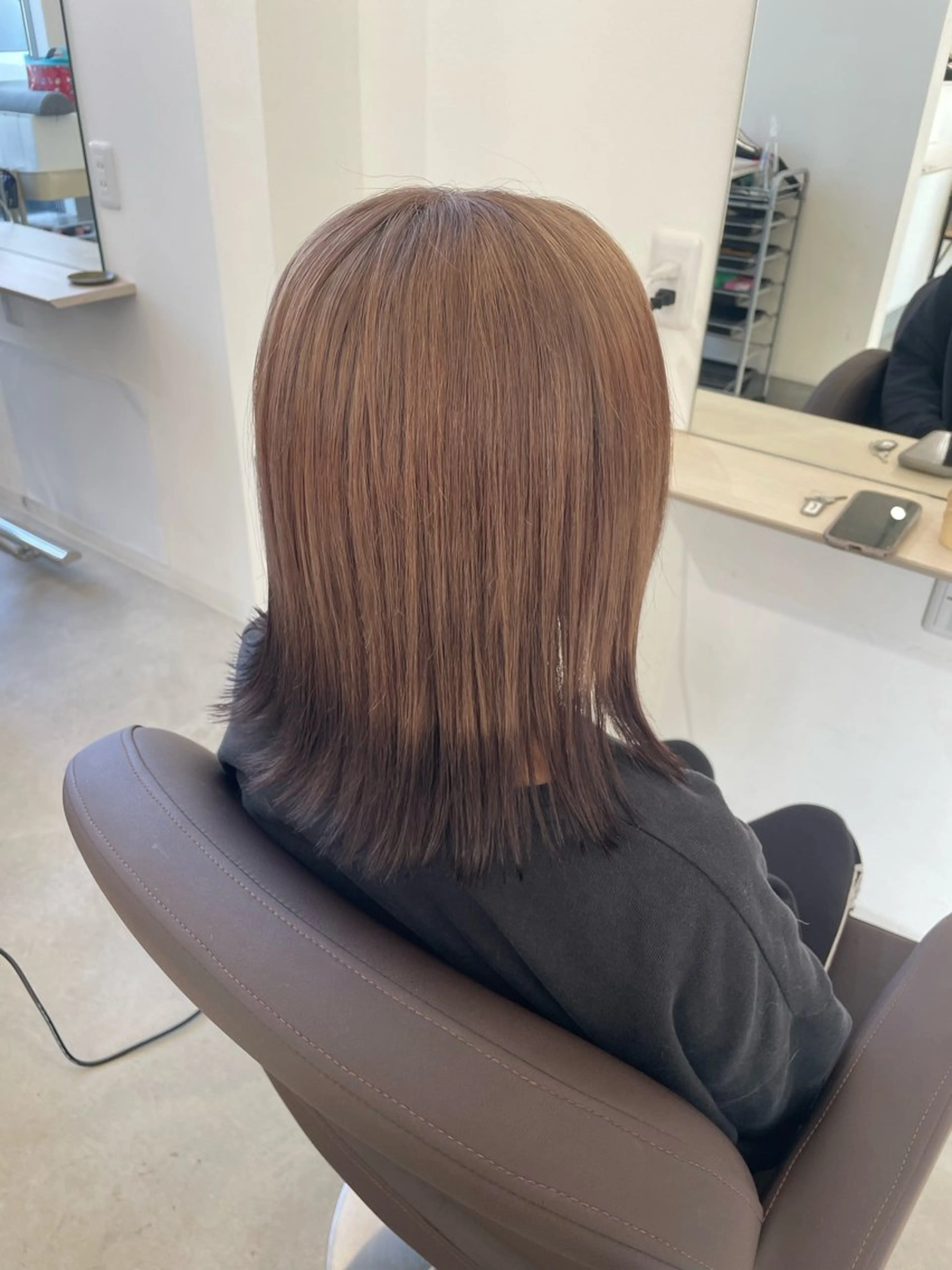 カラー 栗原 響のヘアスタイル