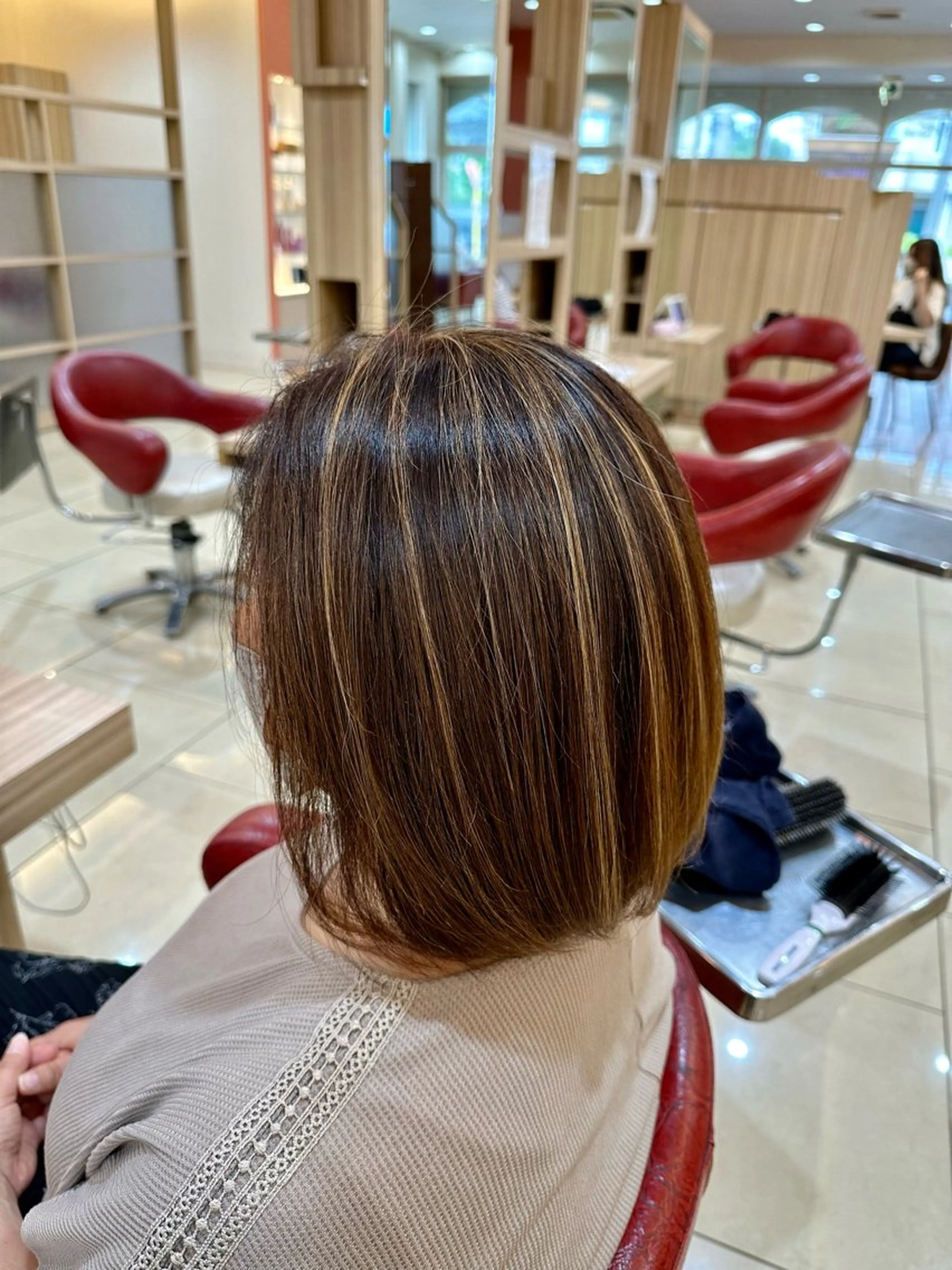 《✨minimo限定✨》似合わせカット✂︎＋ハイライト＋フルカラー＋ミルボン3stepトリートメントの写真