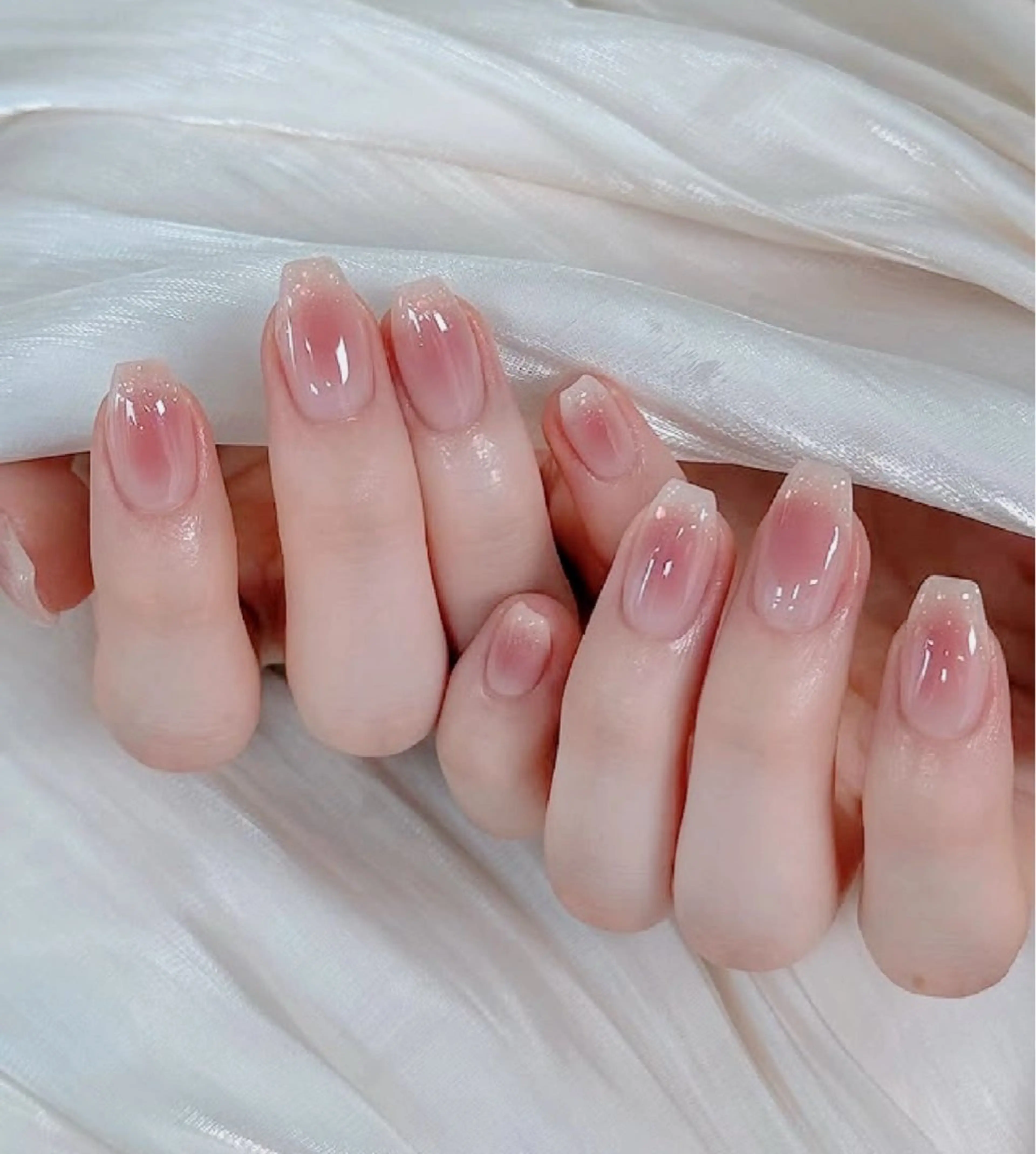 ネイル ハンドネイル MoonNail ユリのネイルデザイン