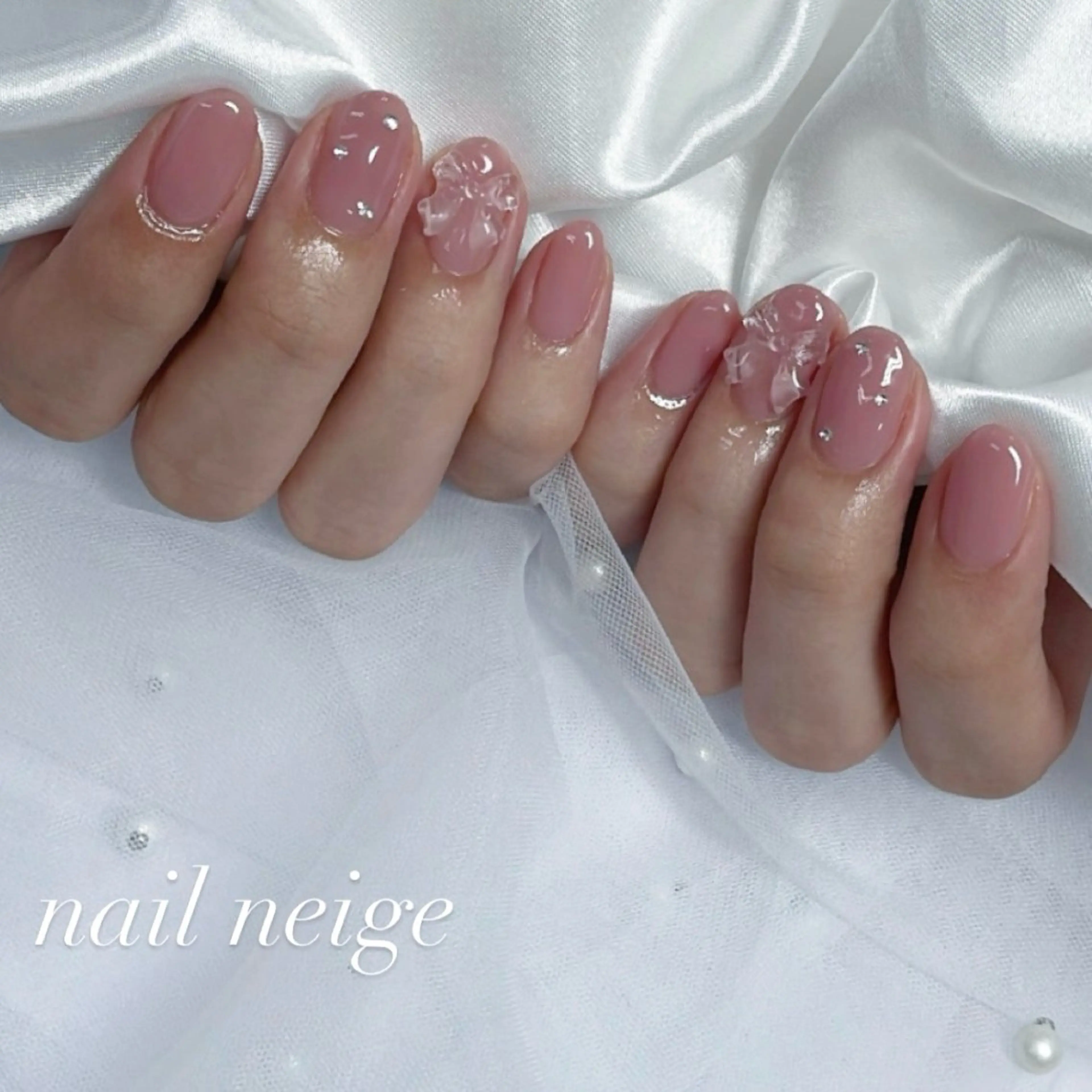 ネイル ハンドネイル misaki 🩰‎🤍🎀のネイルデザイン