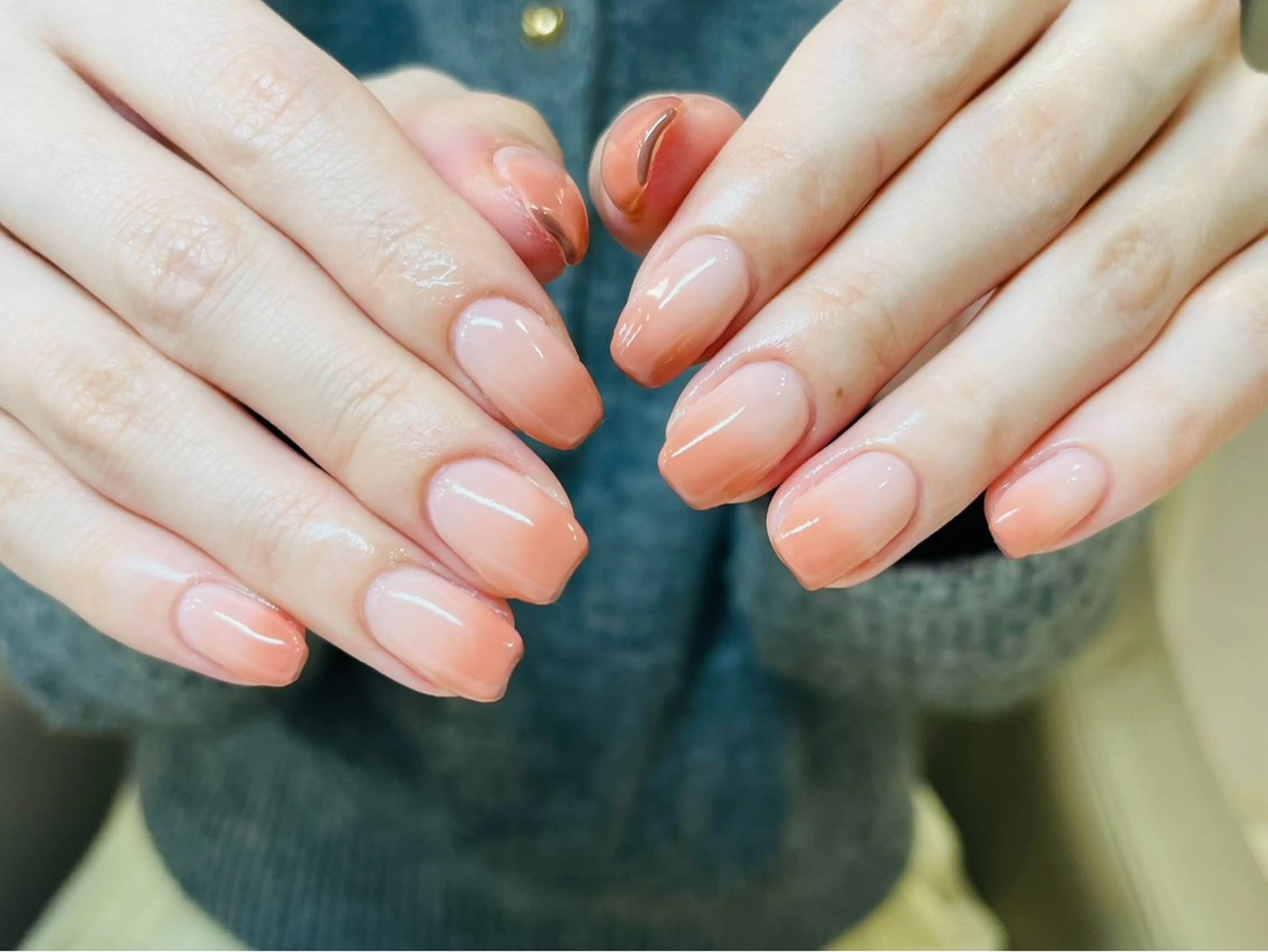 💅オフありカラーグラデーションの写真