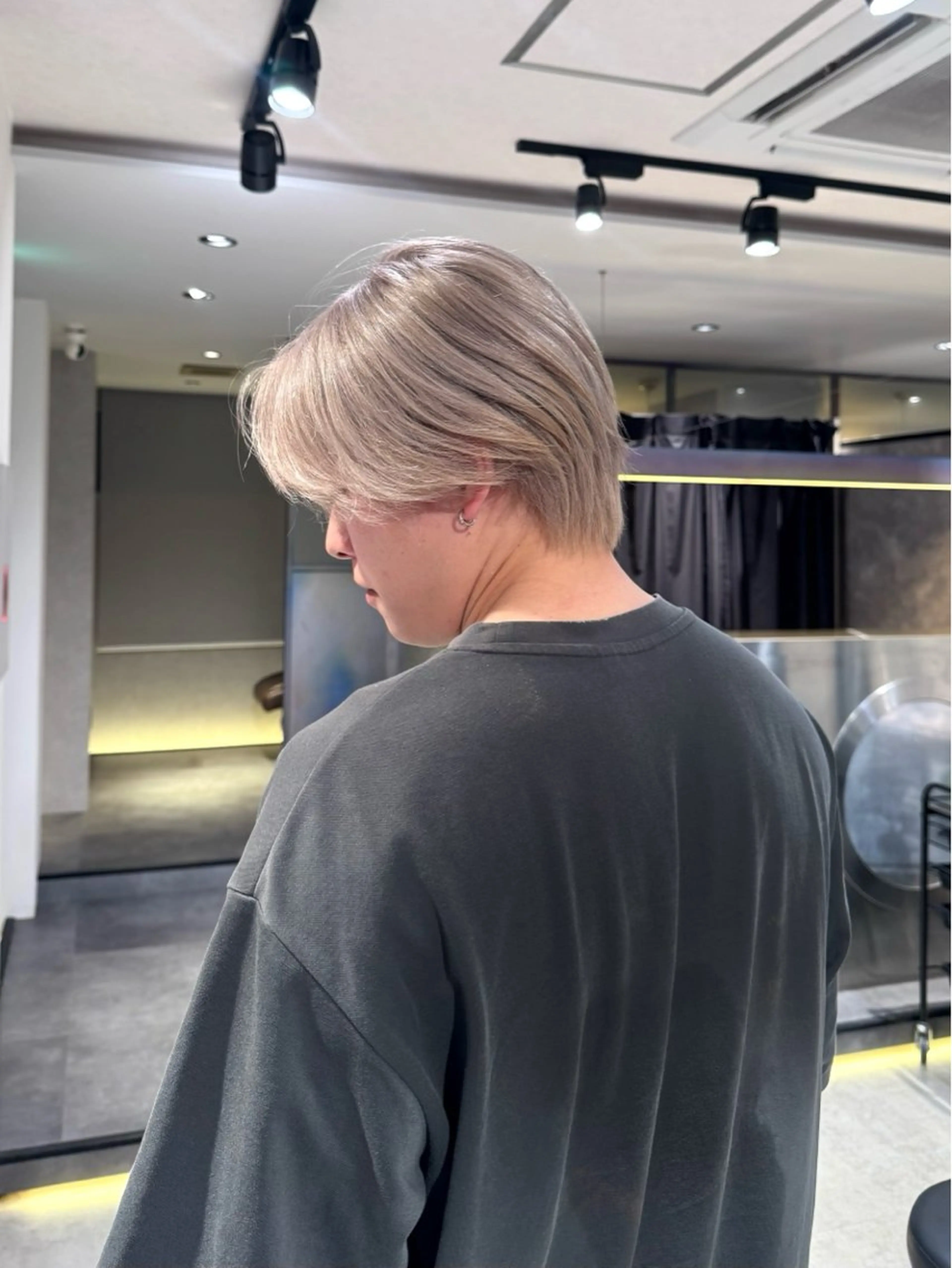 ショート カラー メンズ Qin所属・ルーツカラー 🌟  ミキのヘアスタイル