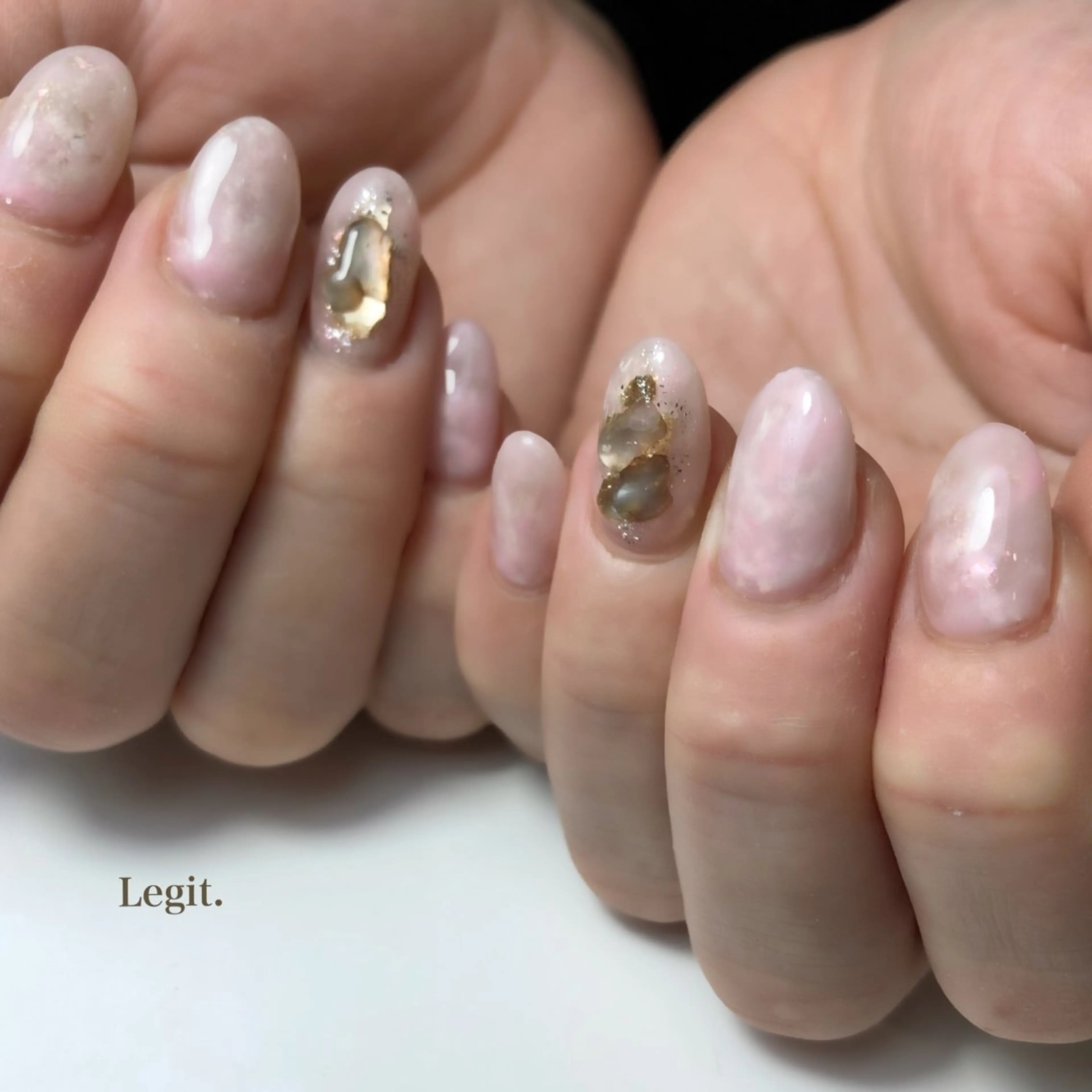 ネイル Legit nail salonのネイルデザイン