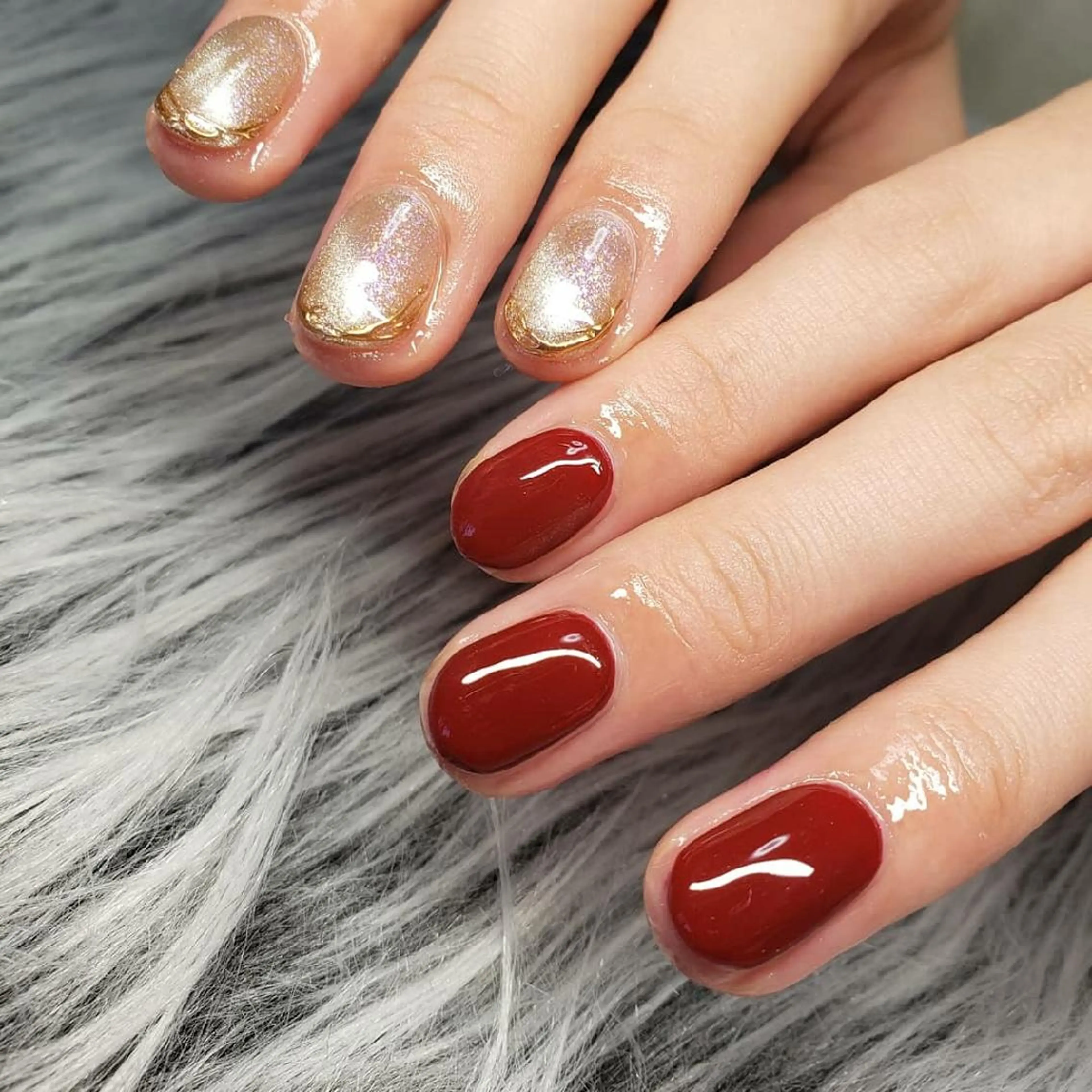 ネイル ミラーネイル ニュアンスネイル 赤色 ショートネイル Nail salon Coco所属・Nail salon Coco【溝の口駅】のネイルデザイン