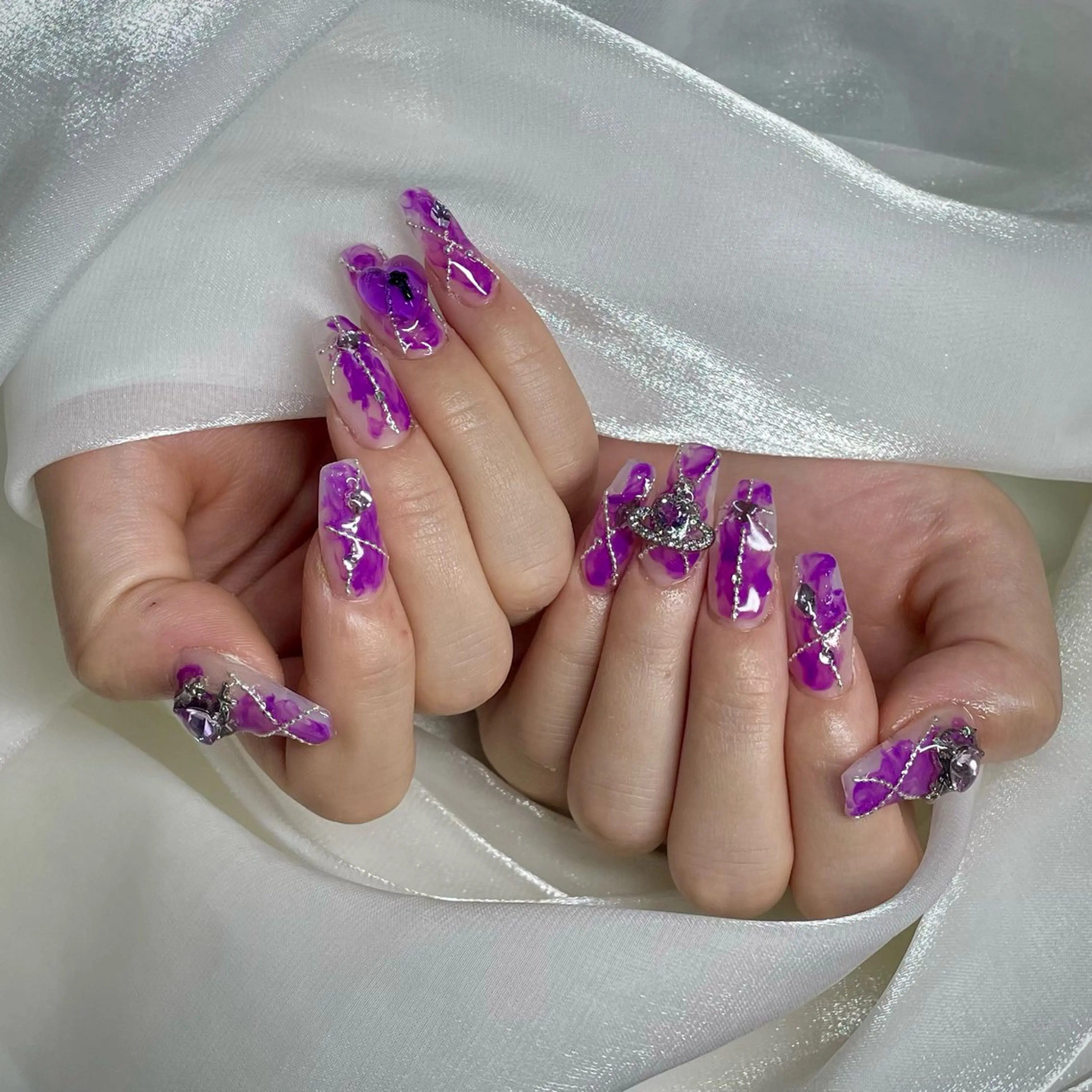 ネイル ハンドネイル CeCe Garden所属・CeCeGarden ✨️キラキラワンホンのネイルデザイン