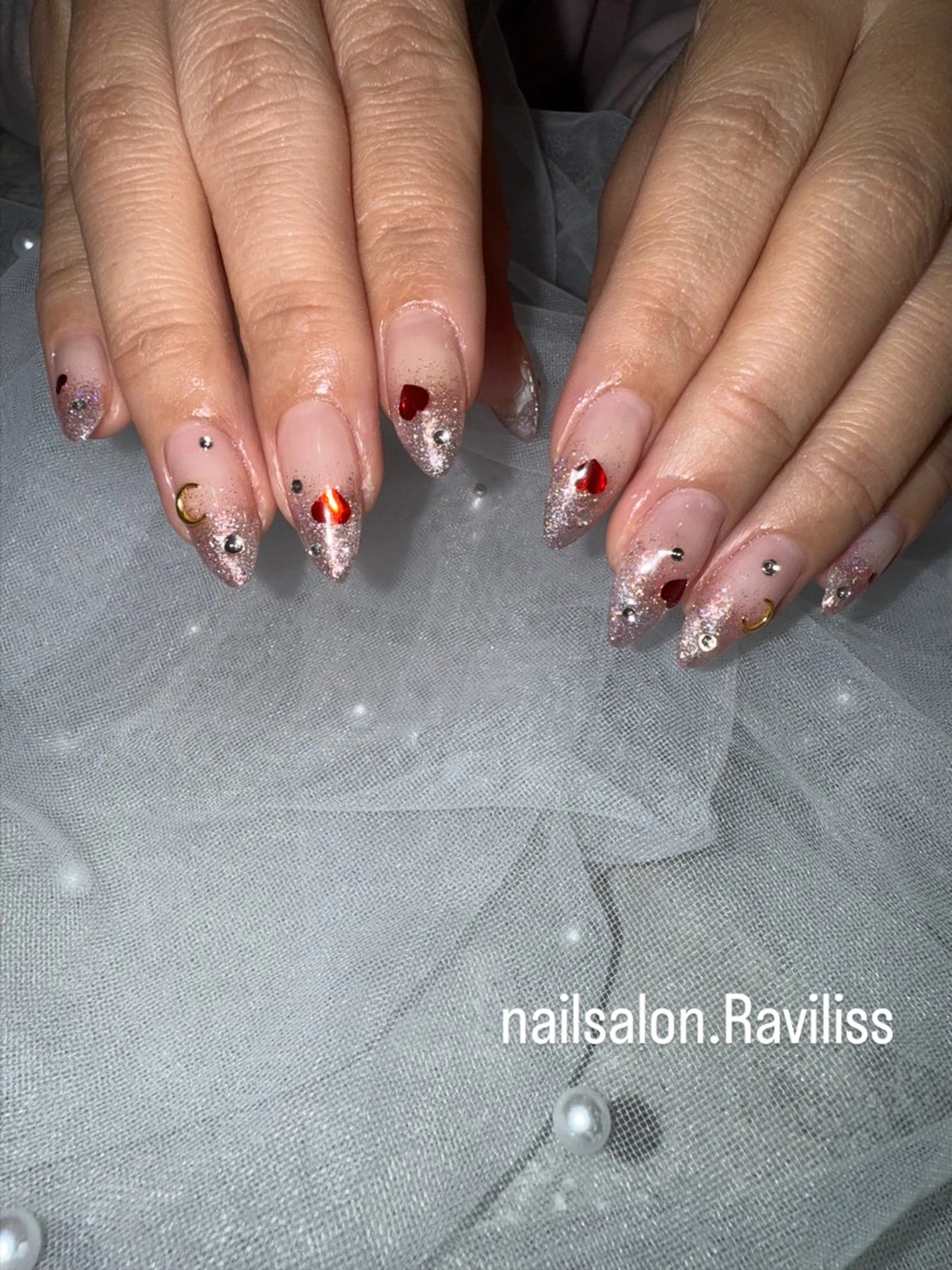 ネイル 持ち込み ハンドネイル Raviliss ♡のネイルデザイン