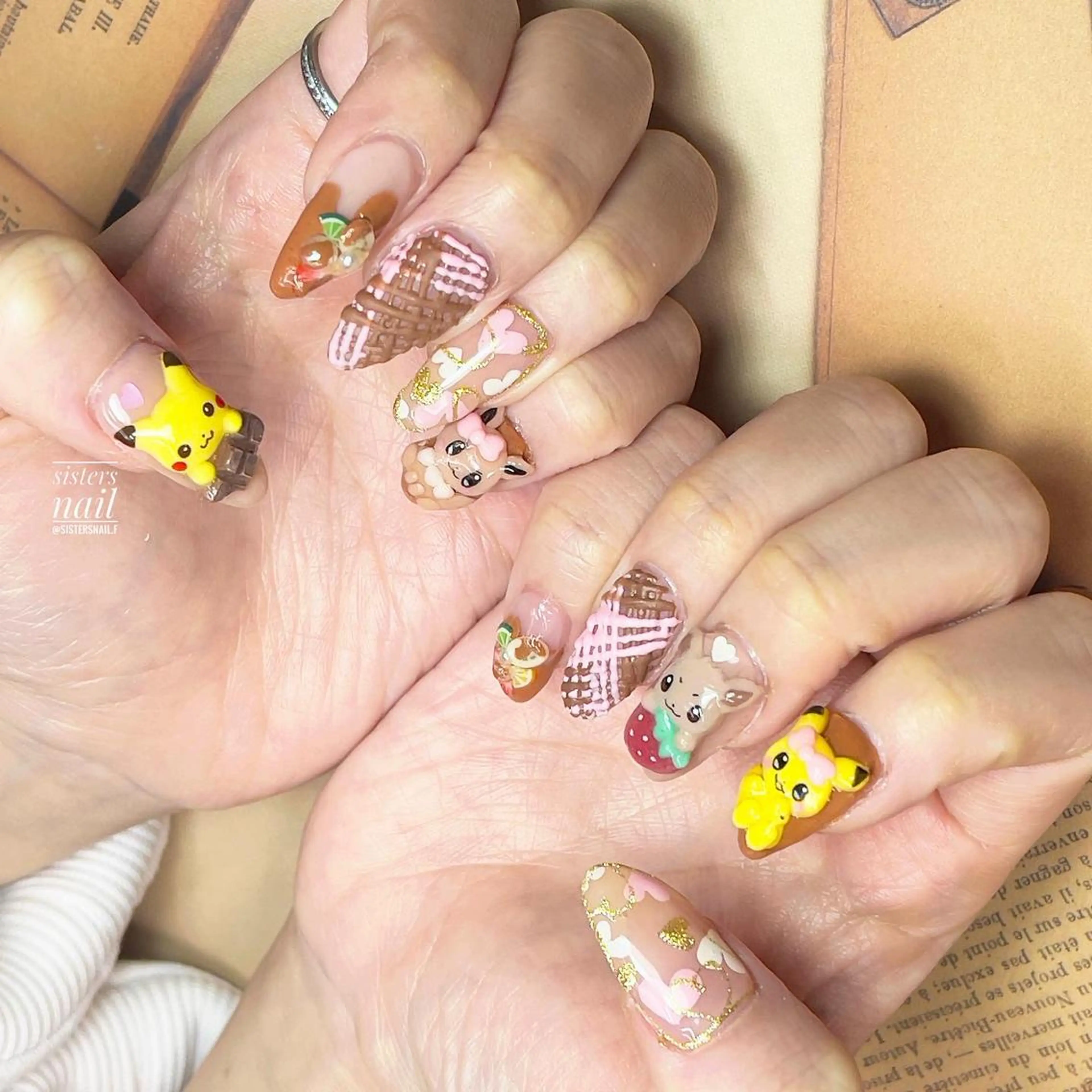 ネイル アートネイル ブラウン ピンク sisters nail.fのネイルデザイン