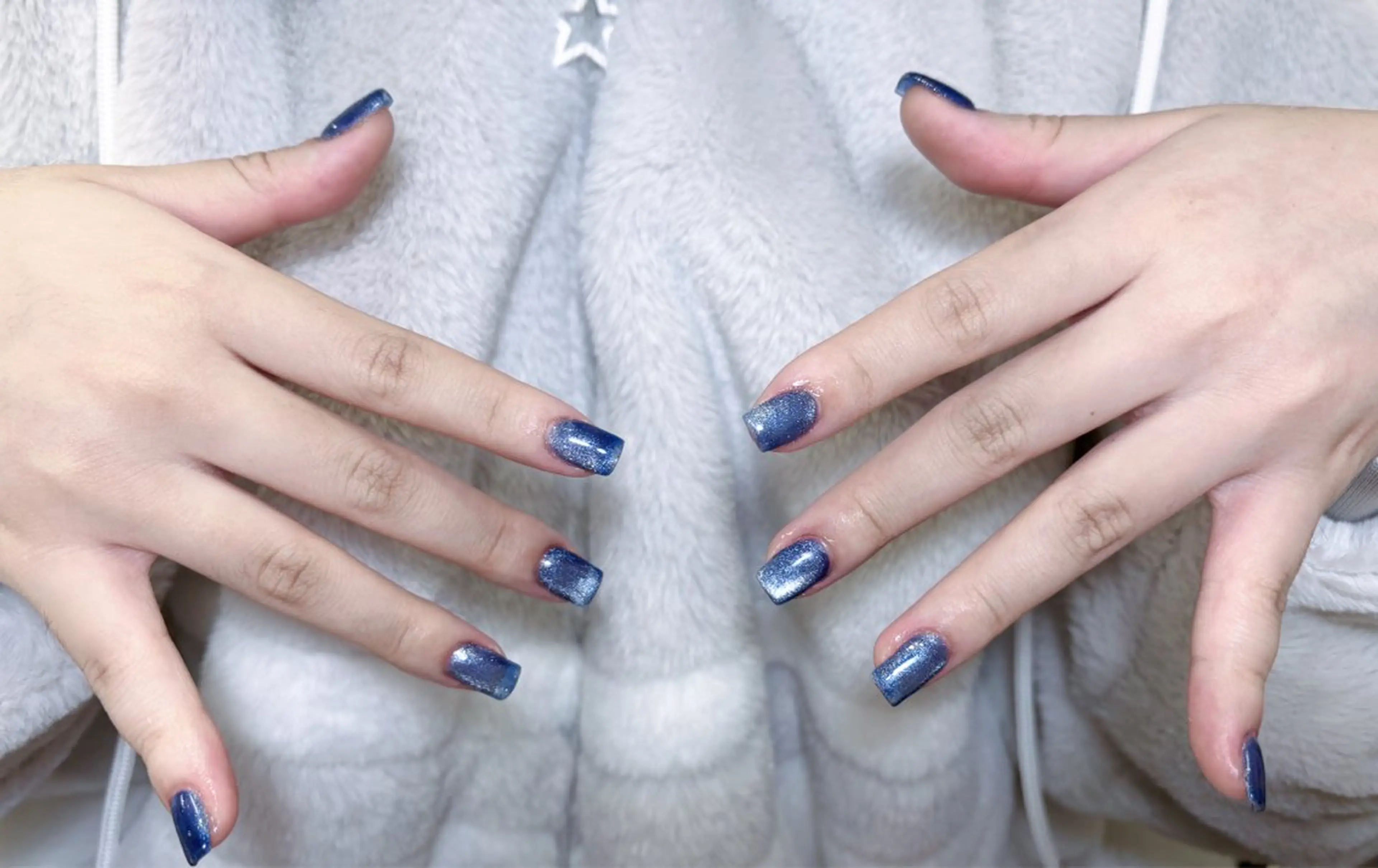 ネイル ハンドネイル キン グミのネイルデザイン