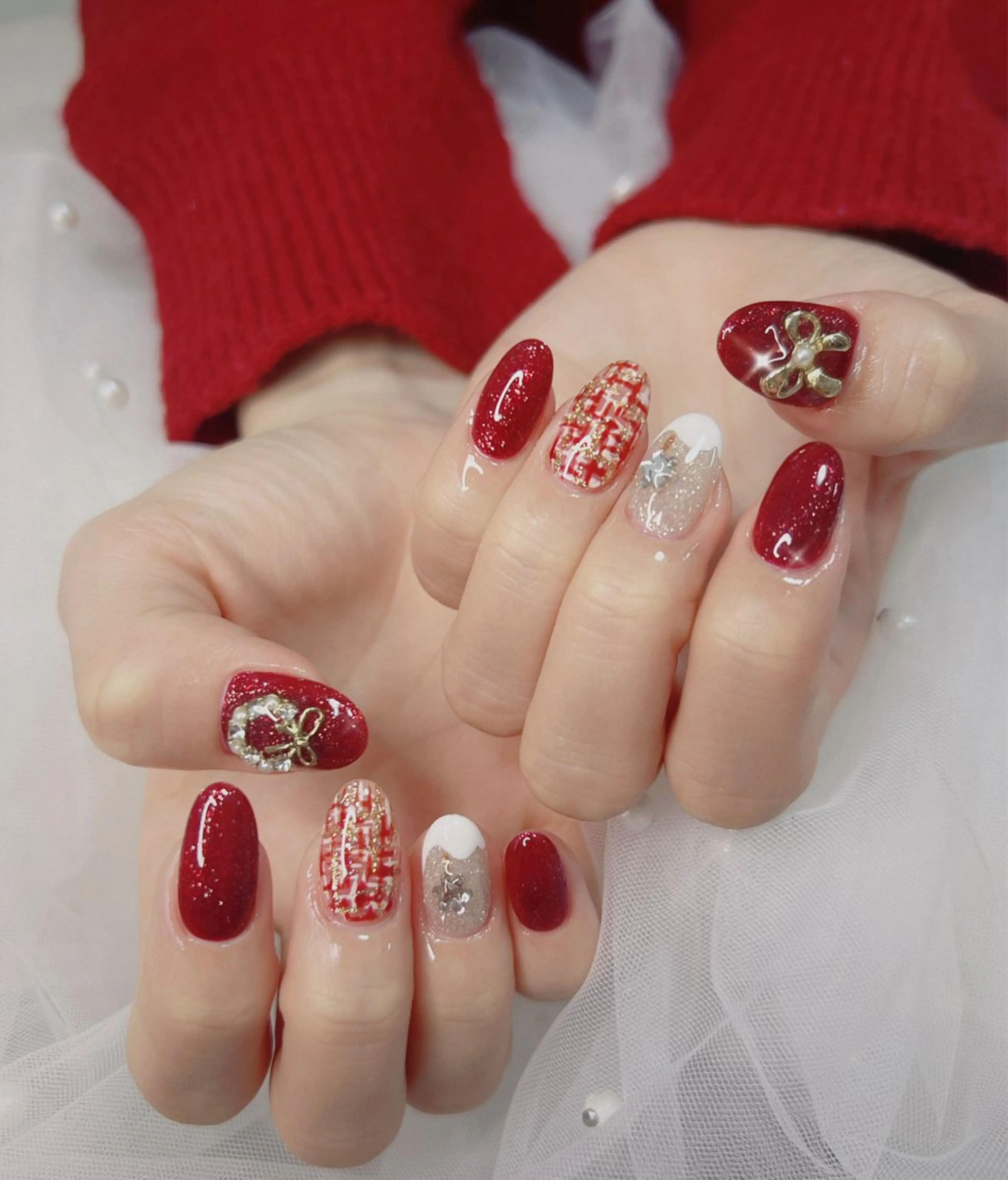 ネイル オーロラネイル 長さ出し フットネイル 韓国ネイル ラメ(グリッター) ハンドネイル 👍thumbs up nail👍のネイルデザイン