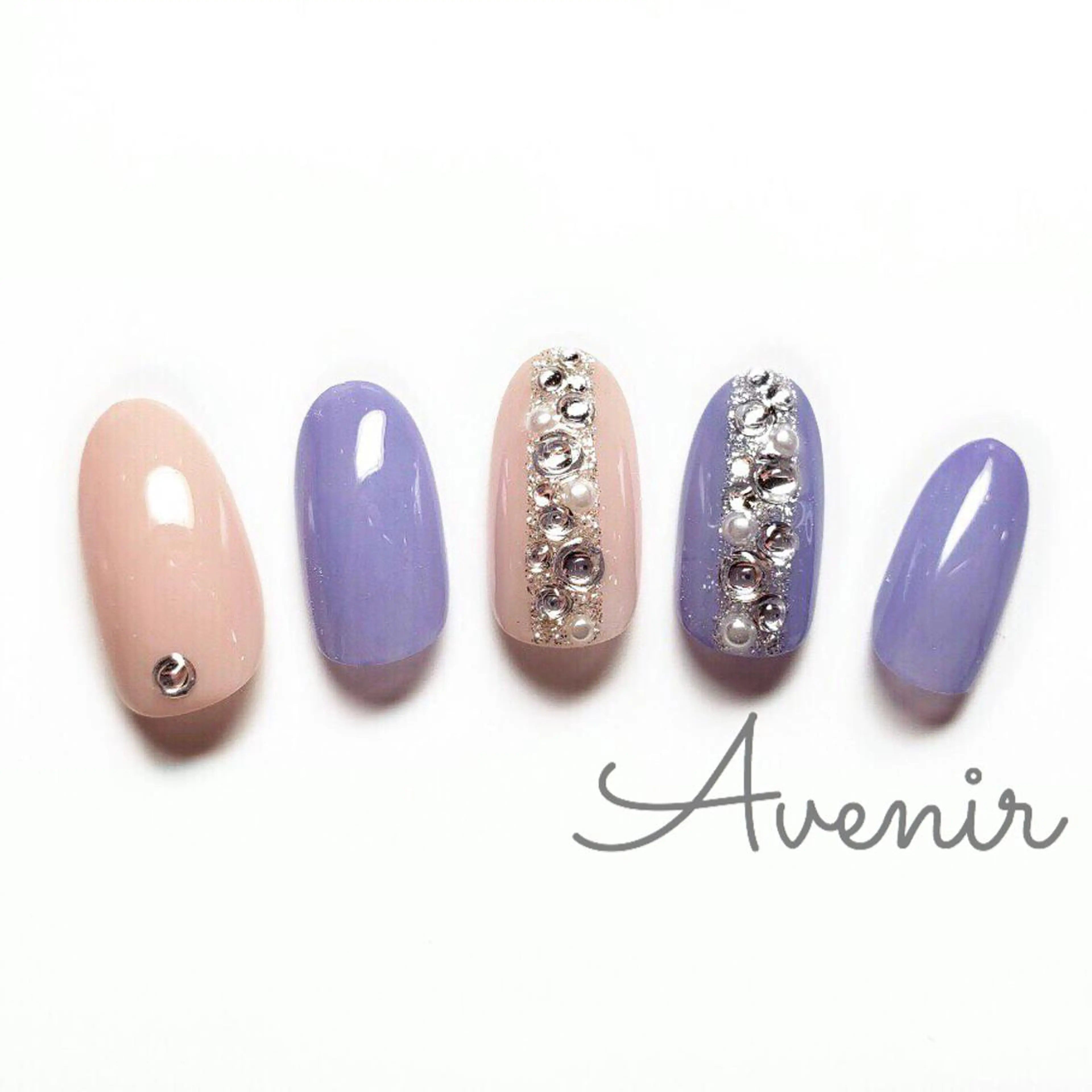 ネイル Avenir 表参道 nail＆eye予約のネイルデザイン